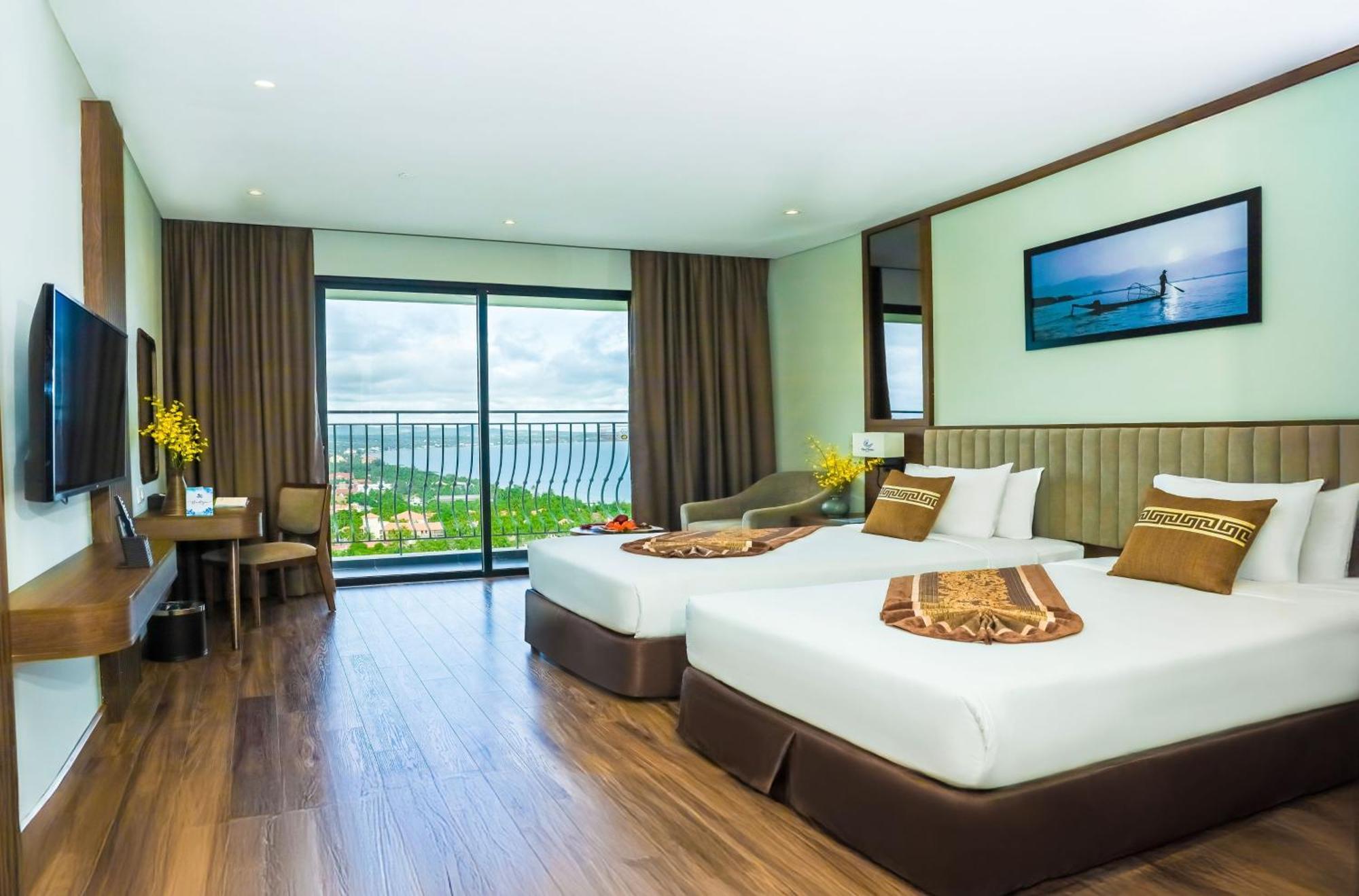 Vipol & Hotel