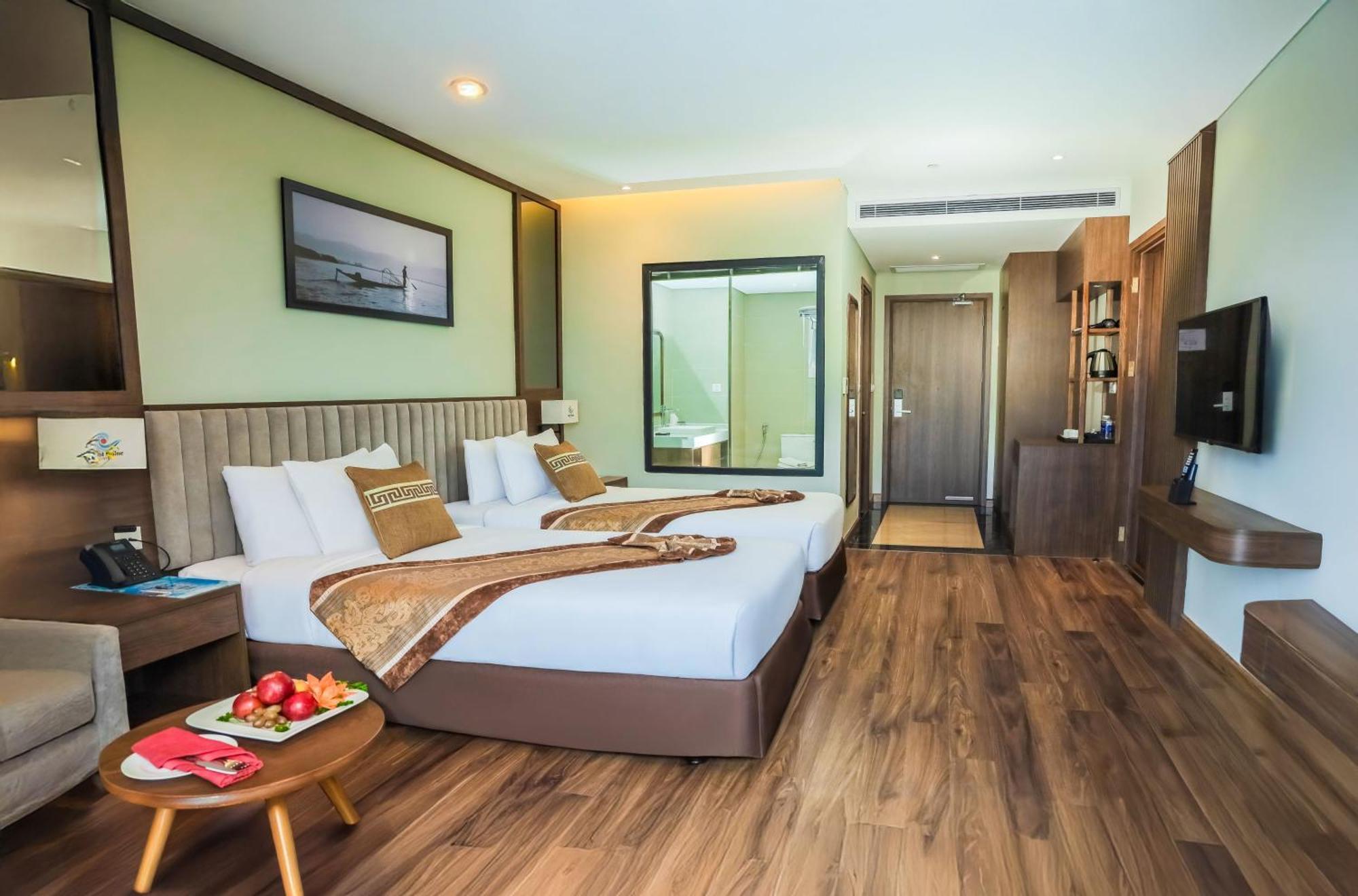 Vipol & Hotel 4*