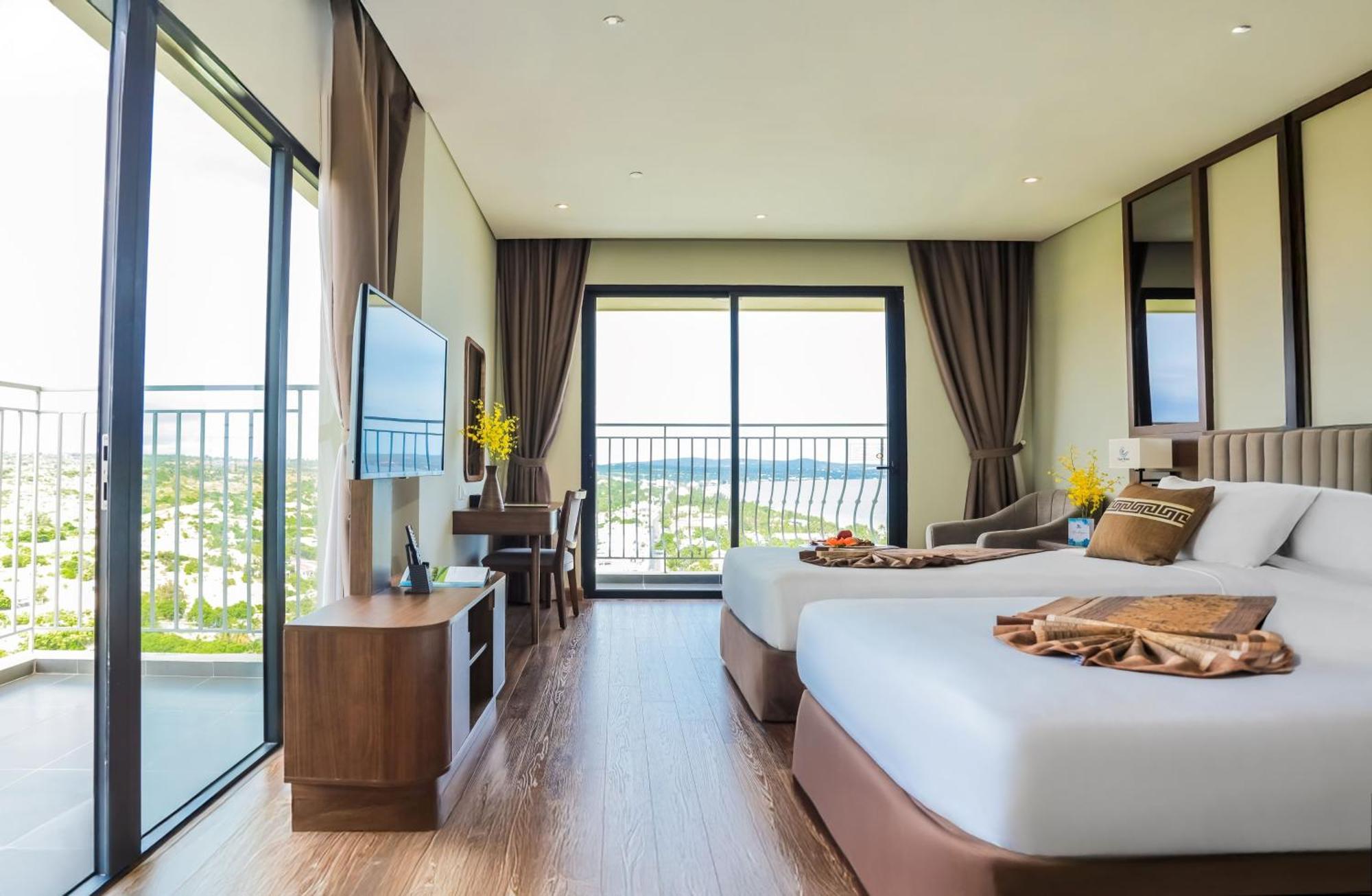 Vipol & Hotel 4*