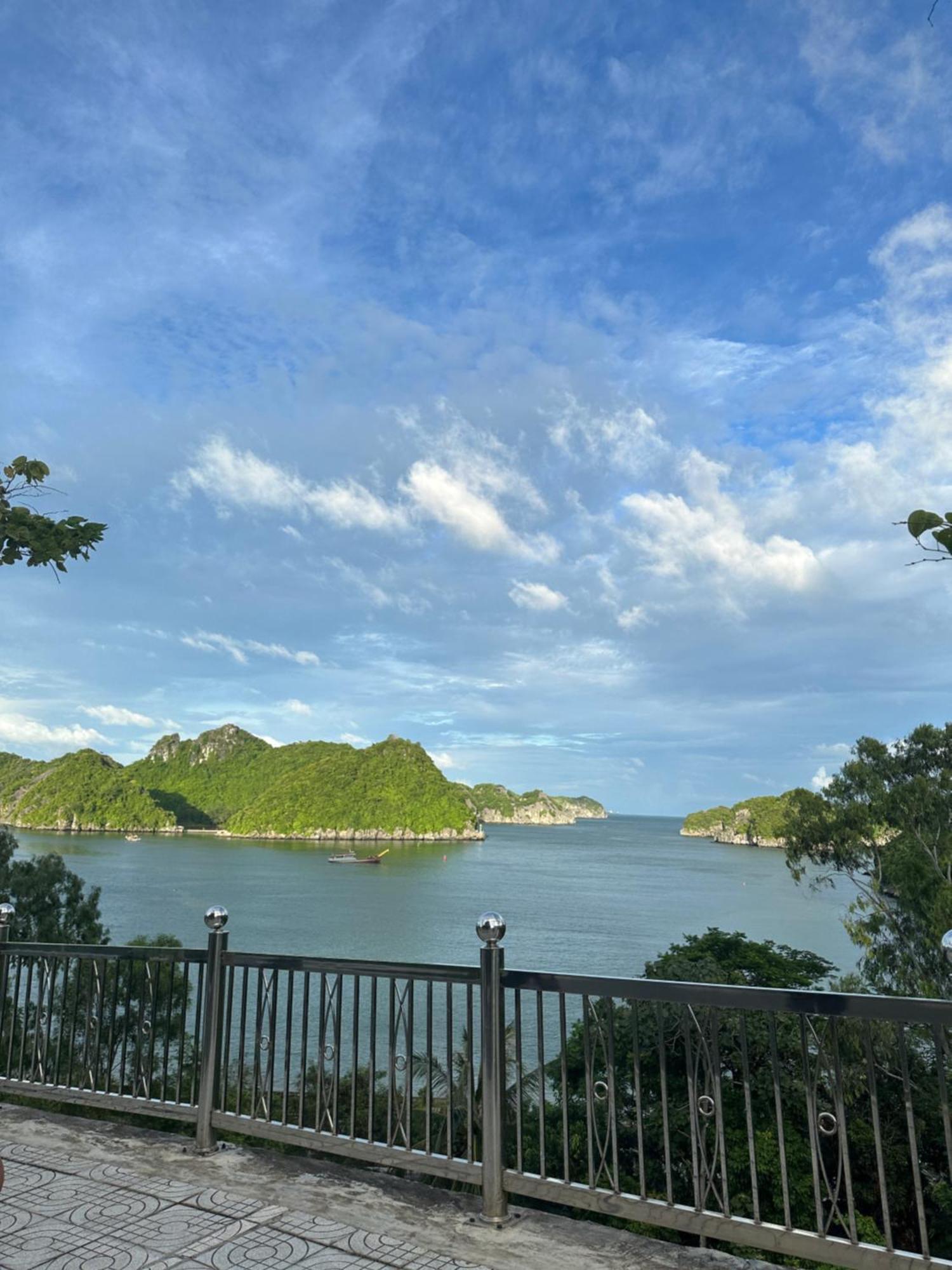 Cat Ba Plaza Hotel