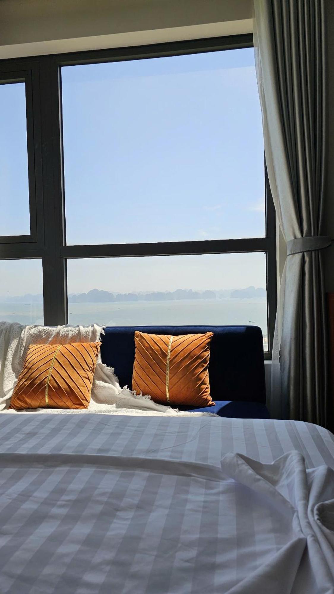 Greenbay Premium Bay Apartment Ha Long