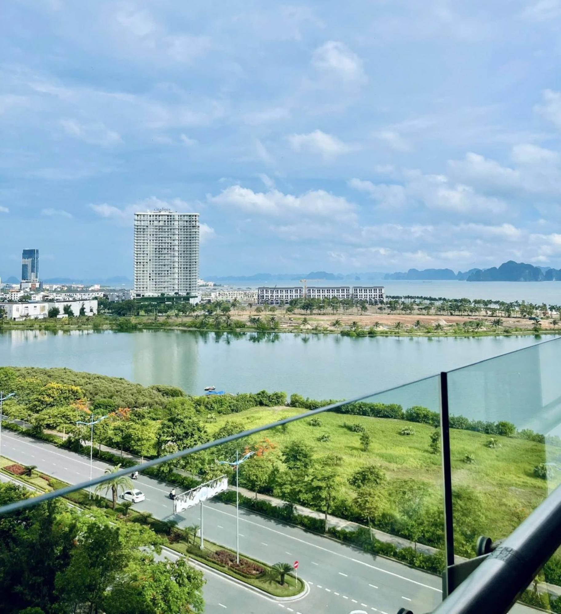 Greenbay Premium Bay Apartment *