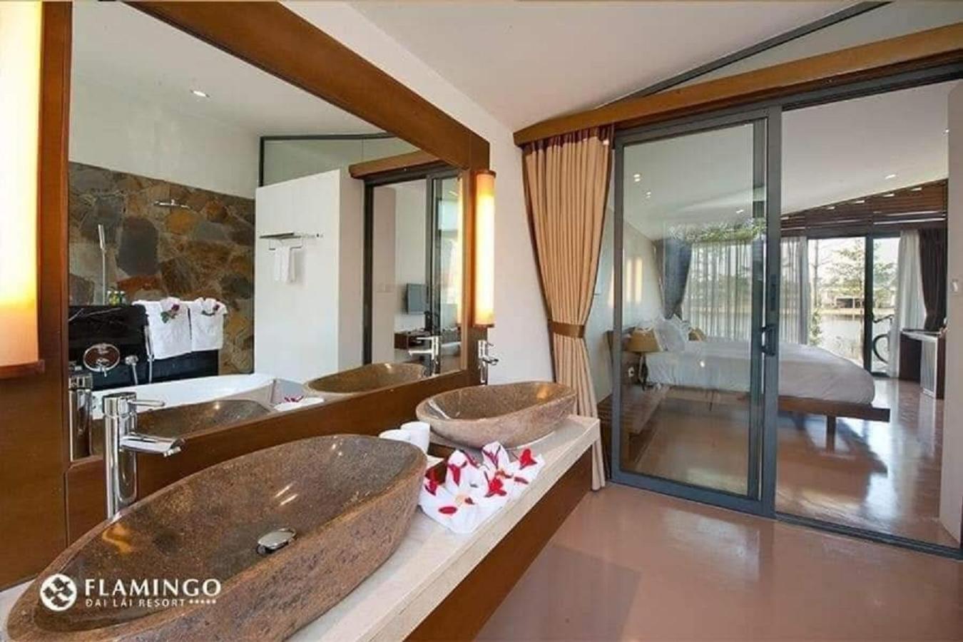 Flamigo Dai Lai - View Ho Villa Ngoc Quang