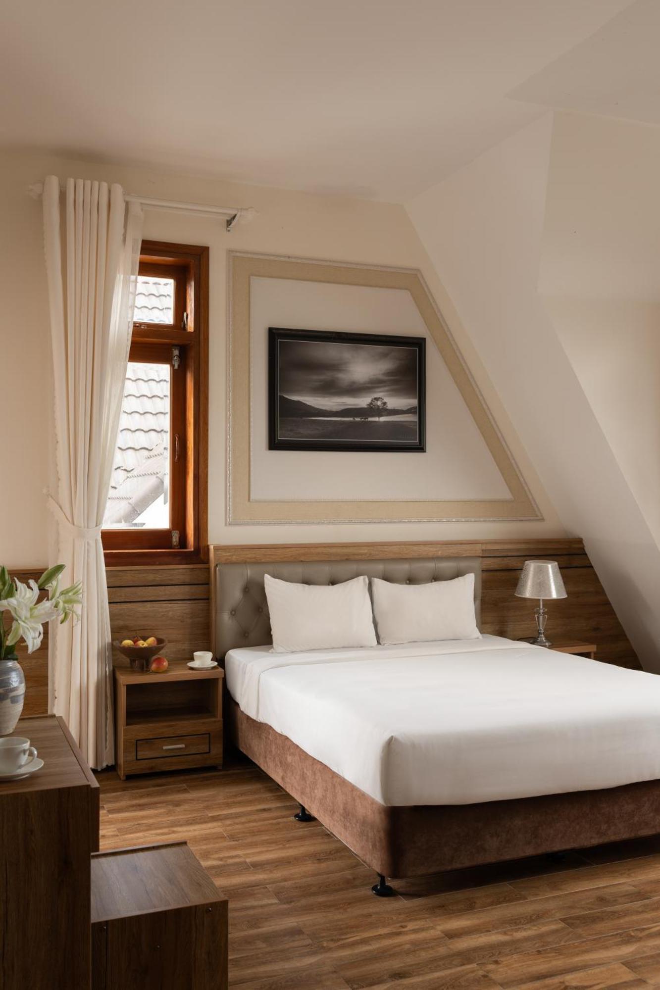 Moon Valley Hotel 2*