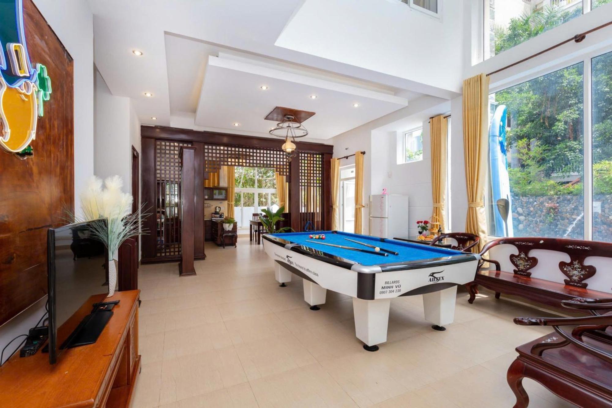 Ho Boi Hoang Duc Trung Tam Cot Co Villa