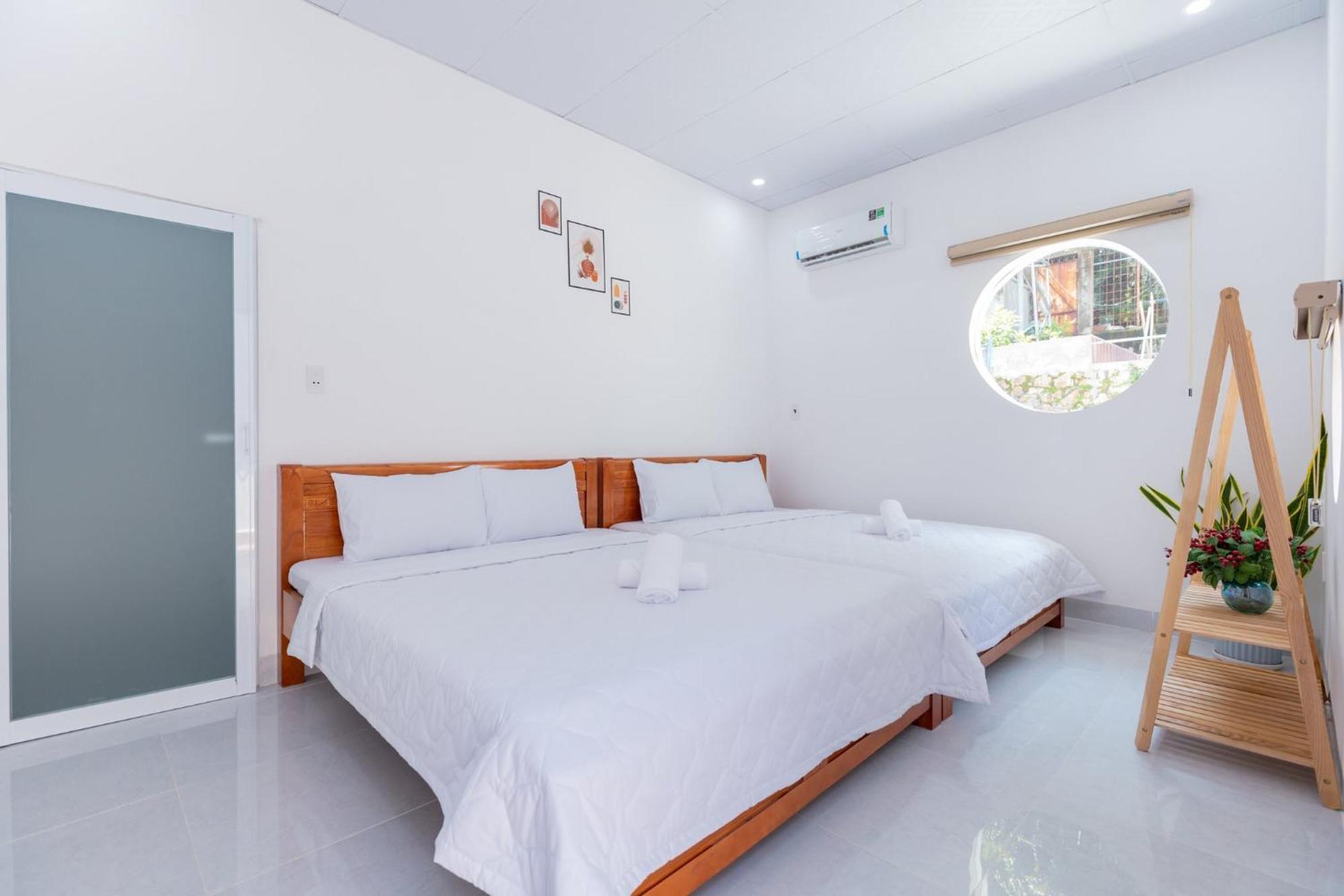 Villa Ho Boi Hoang Duc Cot Co