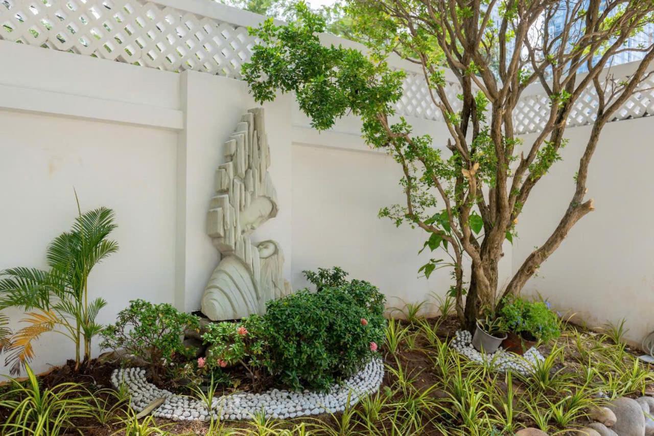 Hoang Duc Ho Boi Vo Thi Sau Trung Tam Bai Sau Xanh Villa Vũng Tàu