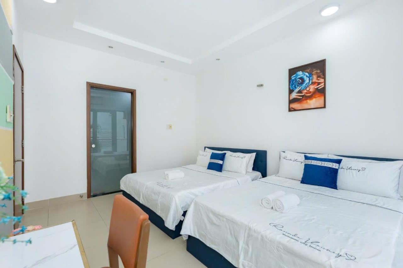 Hoang Duc Ho Boi Vo Thi Sau Trung Tam Bai Sau Xanh Villa *
