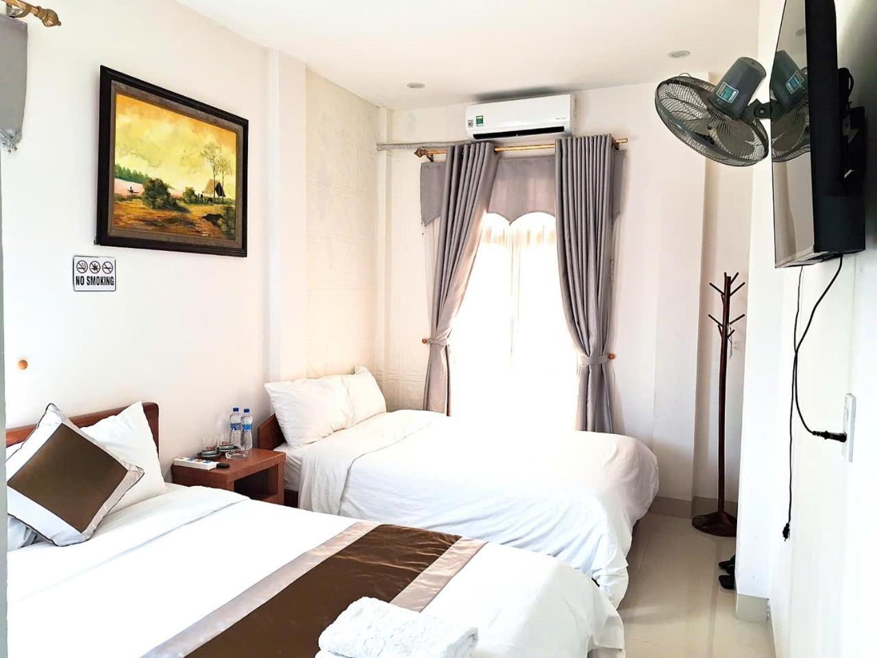 Hotel Khach San 68 Dong