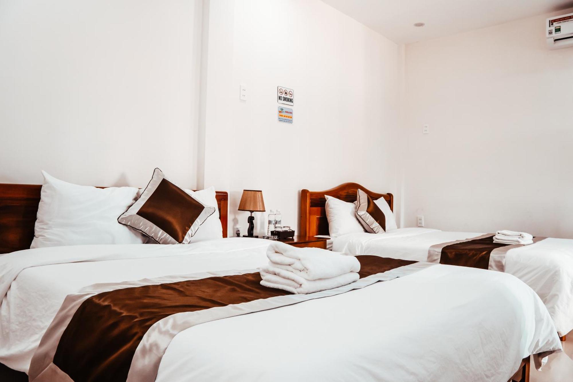 Hotel Khach San 68 Dong *
