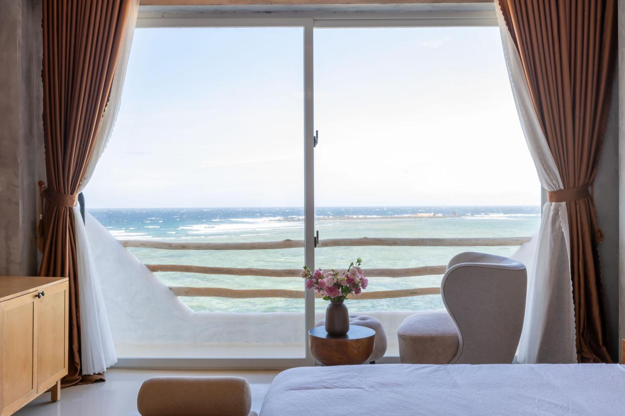 Chiu Chiu Dao Phu Quy Hotel 4*