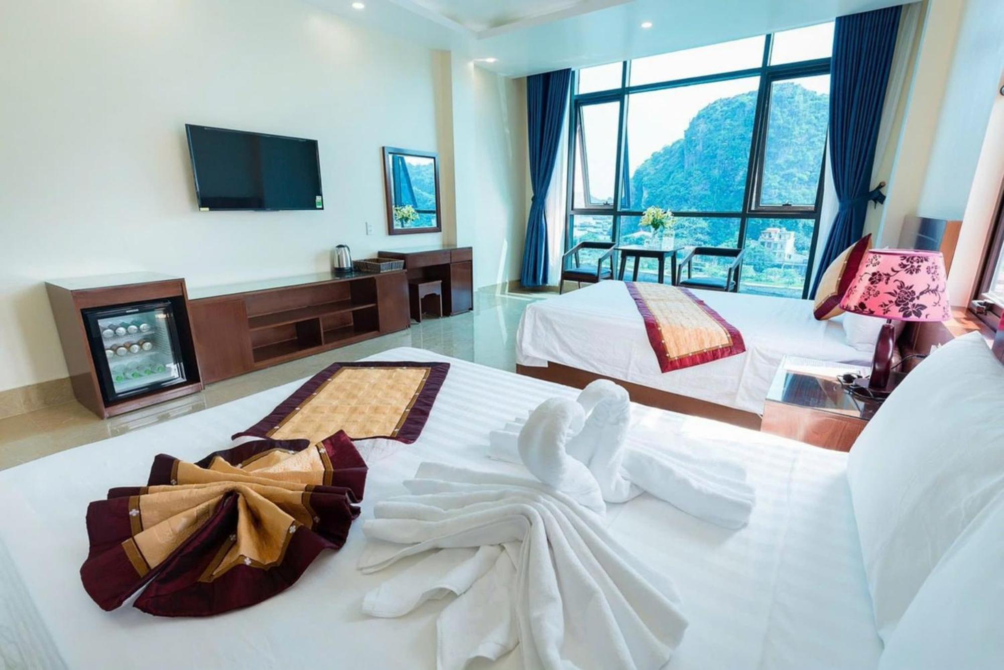 Aroma Cat Ba Sea View Hotel *