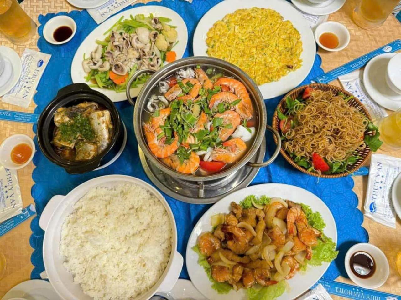 Thuy Hotel