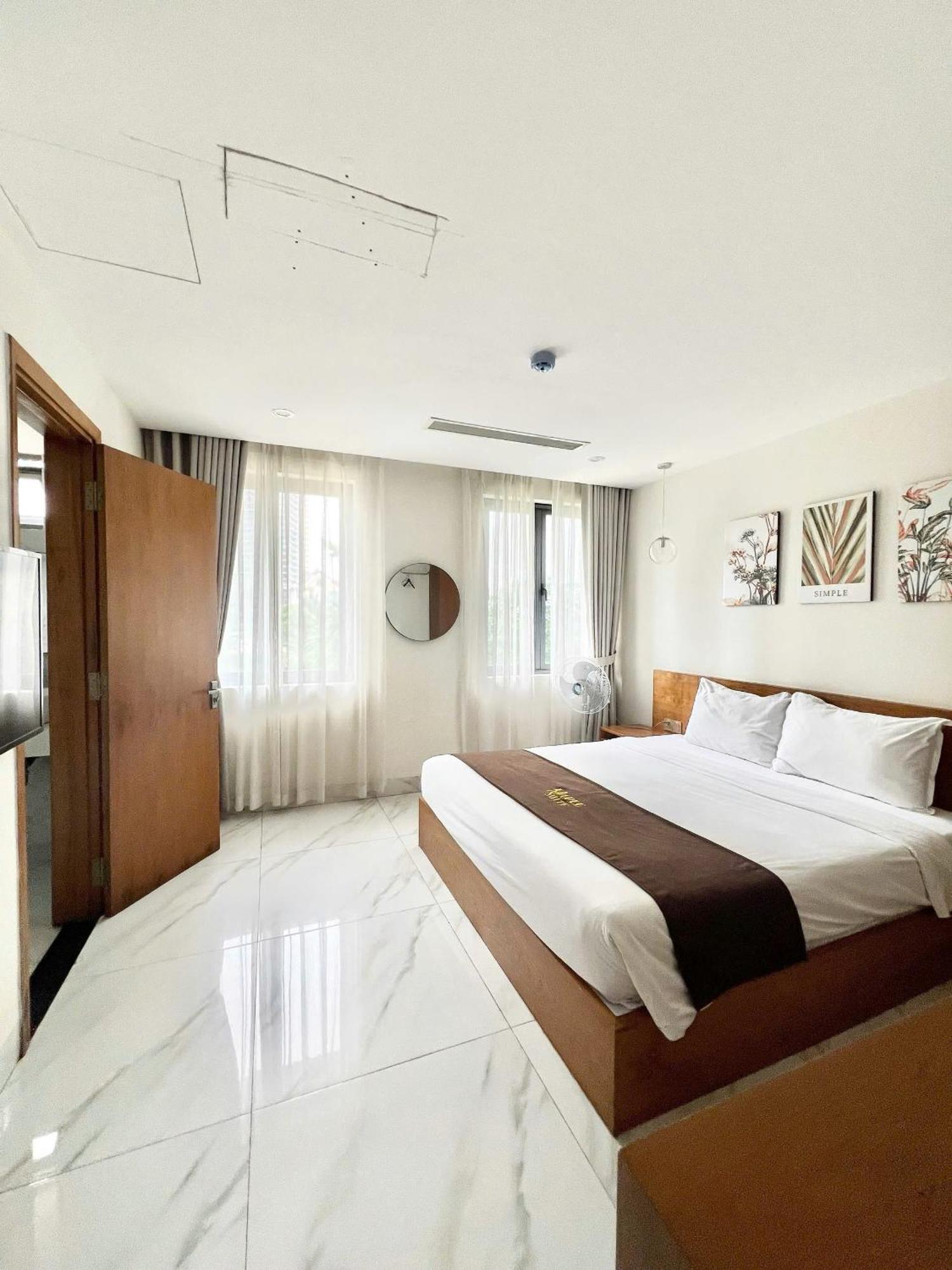 Hotel Maple &