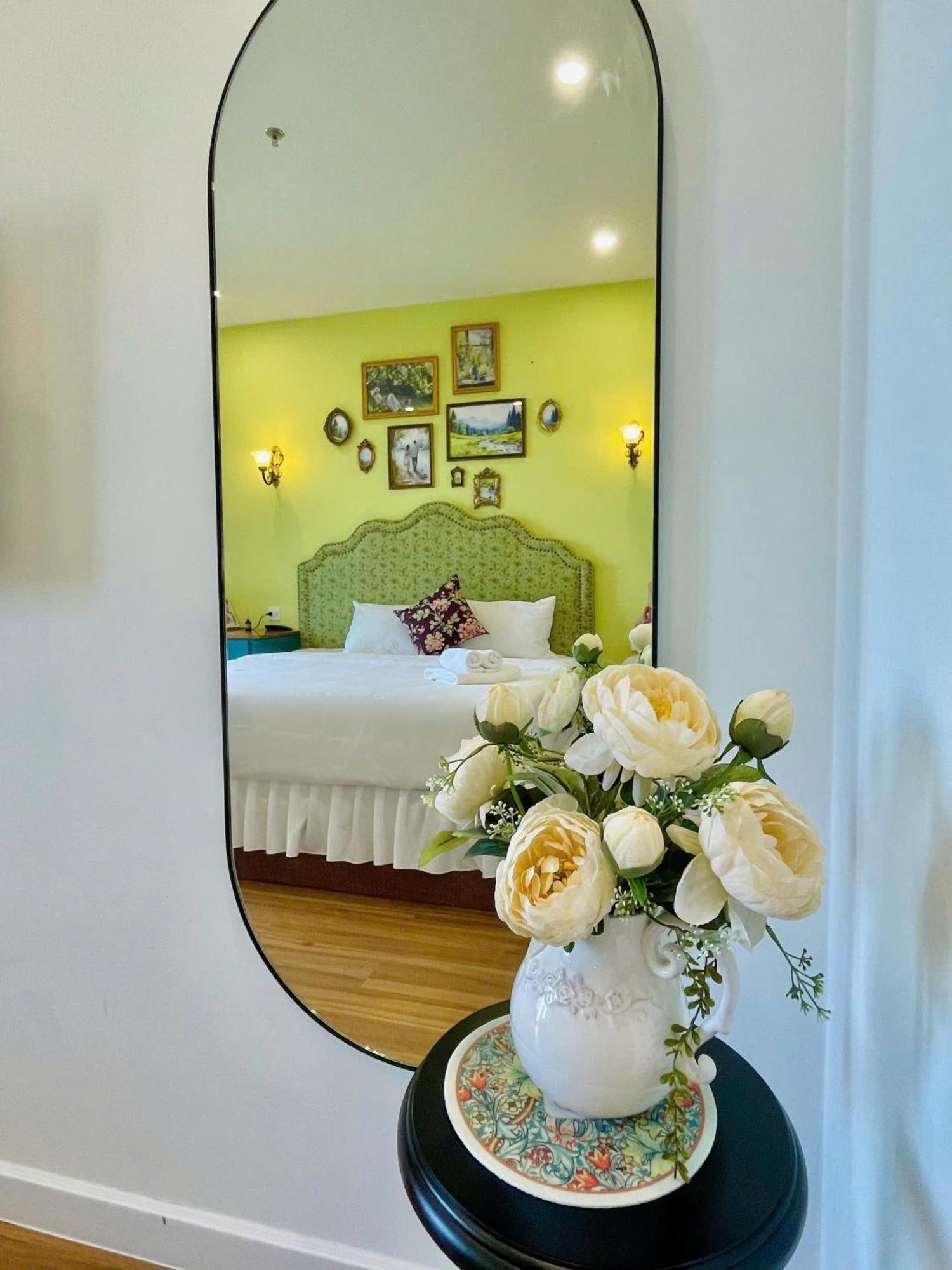 Sea Gallery Luxury Apartment