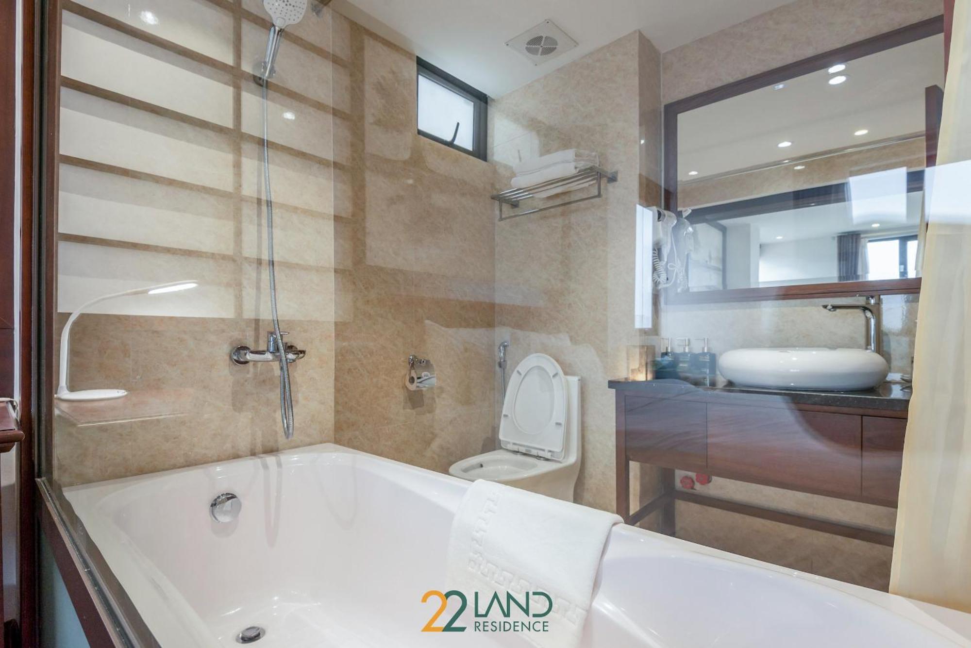 Khách sạn Bradi Gate - 22land - Nguyen Dinh Hoan 4*