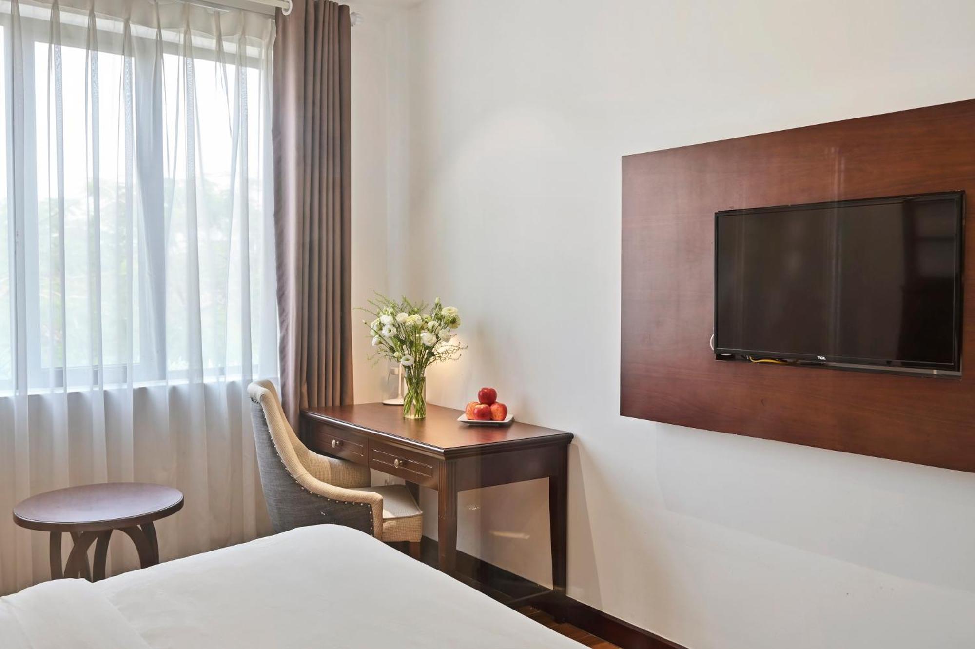 Khách sạn Bradi Gate - 22land - Nguyen Dinh Hoan 4*