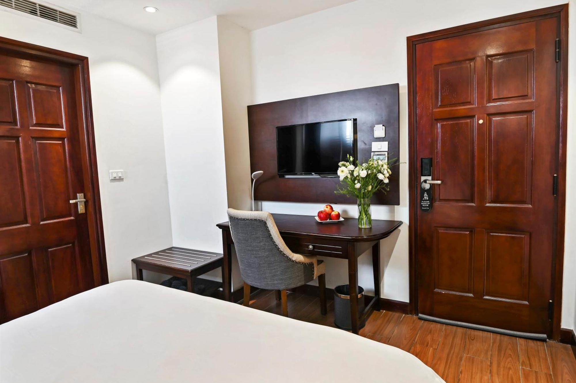 Bradi Gate - 22land - Nguyen Dinh Hoan Khách sạn Hà Nội