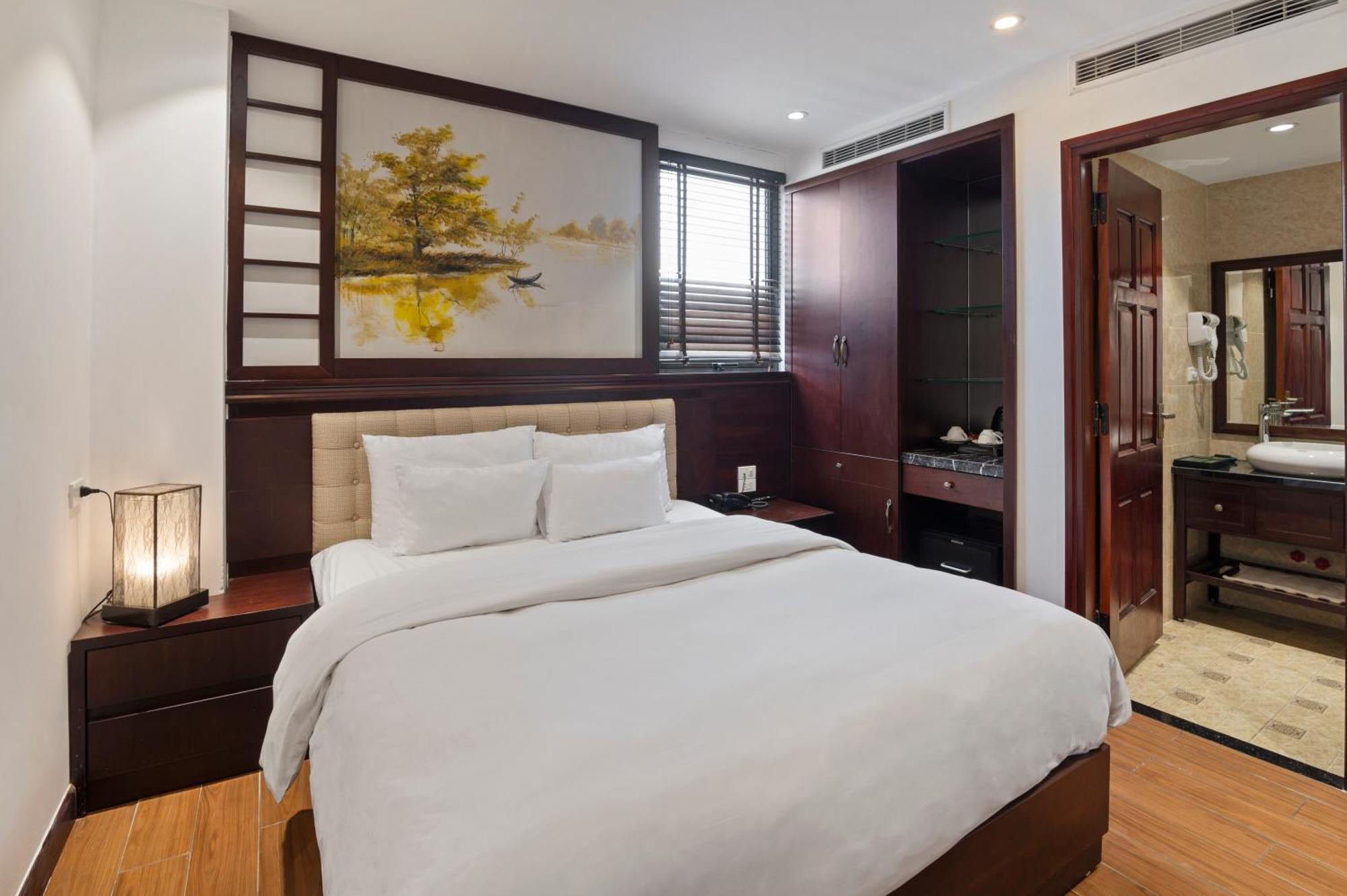Khách sạn Bradi Gate - 22land - Nguyen Dinh Hoan 4*