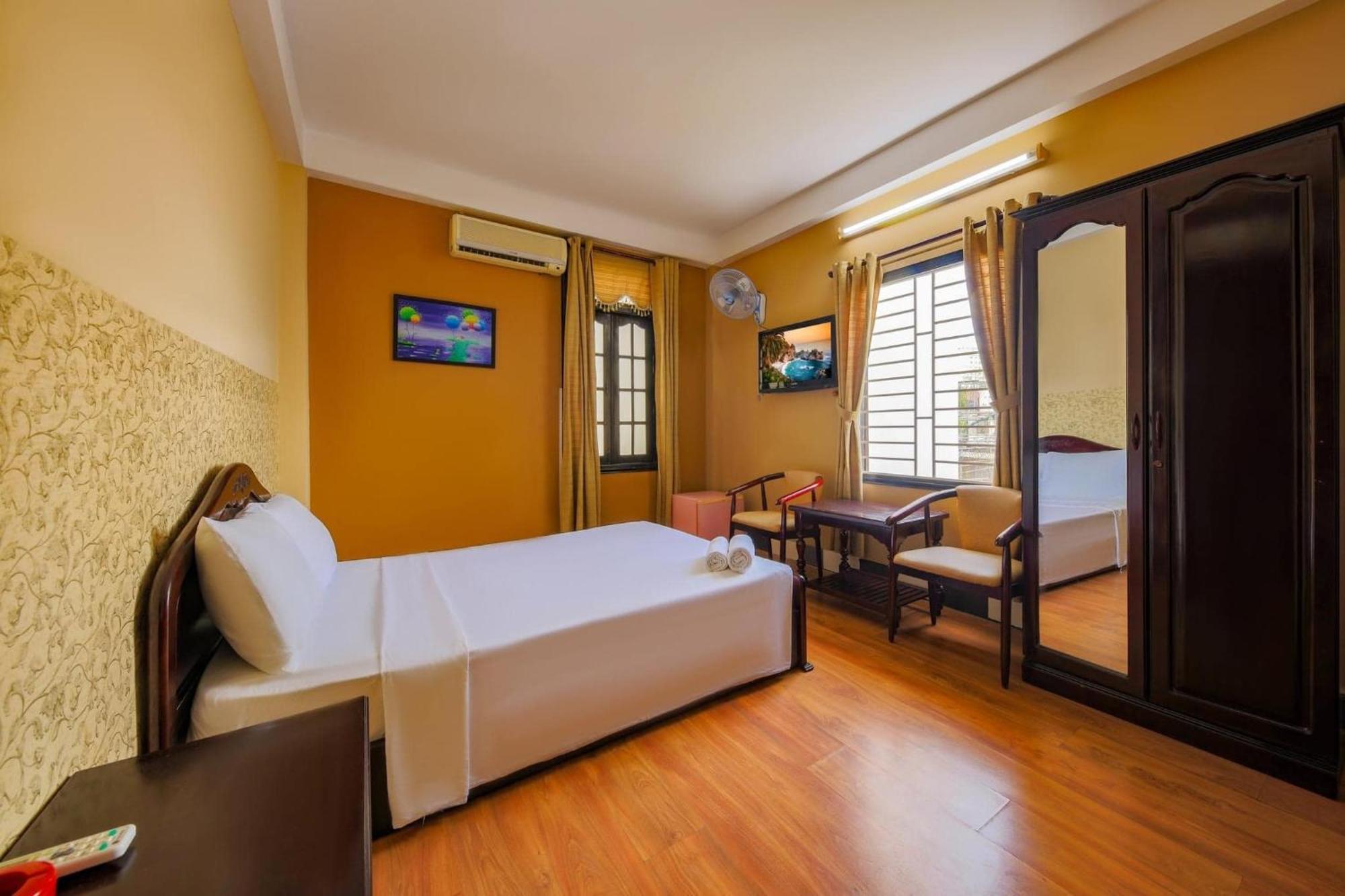 Ponys Motel Nha Trang