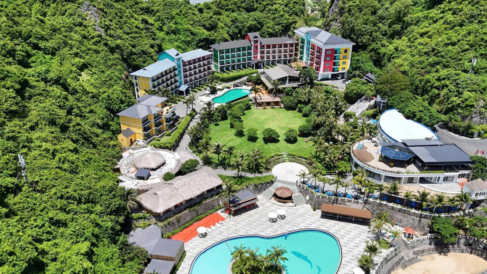 Resort The Legend Catba Dong Khe Sau