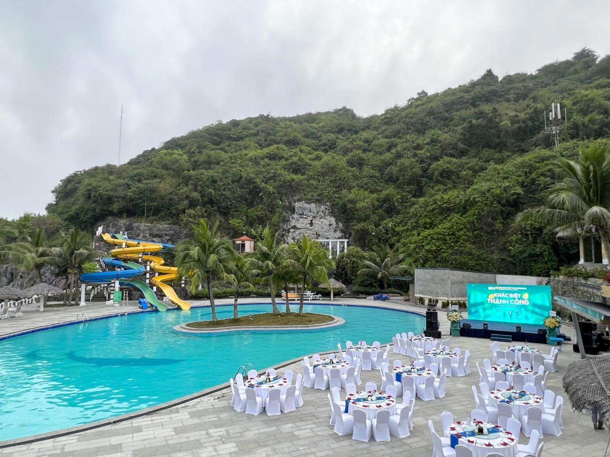 Resort The Legend Catba Dong Khe Sau