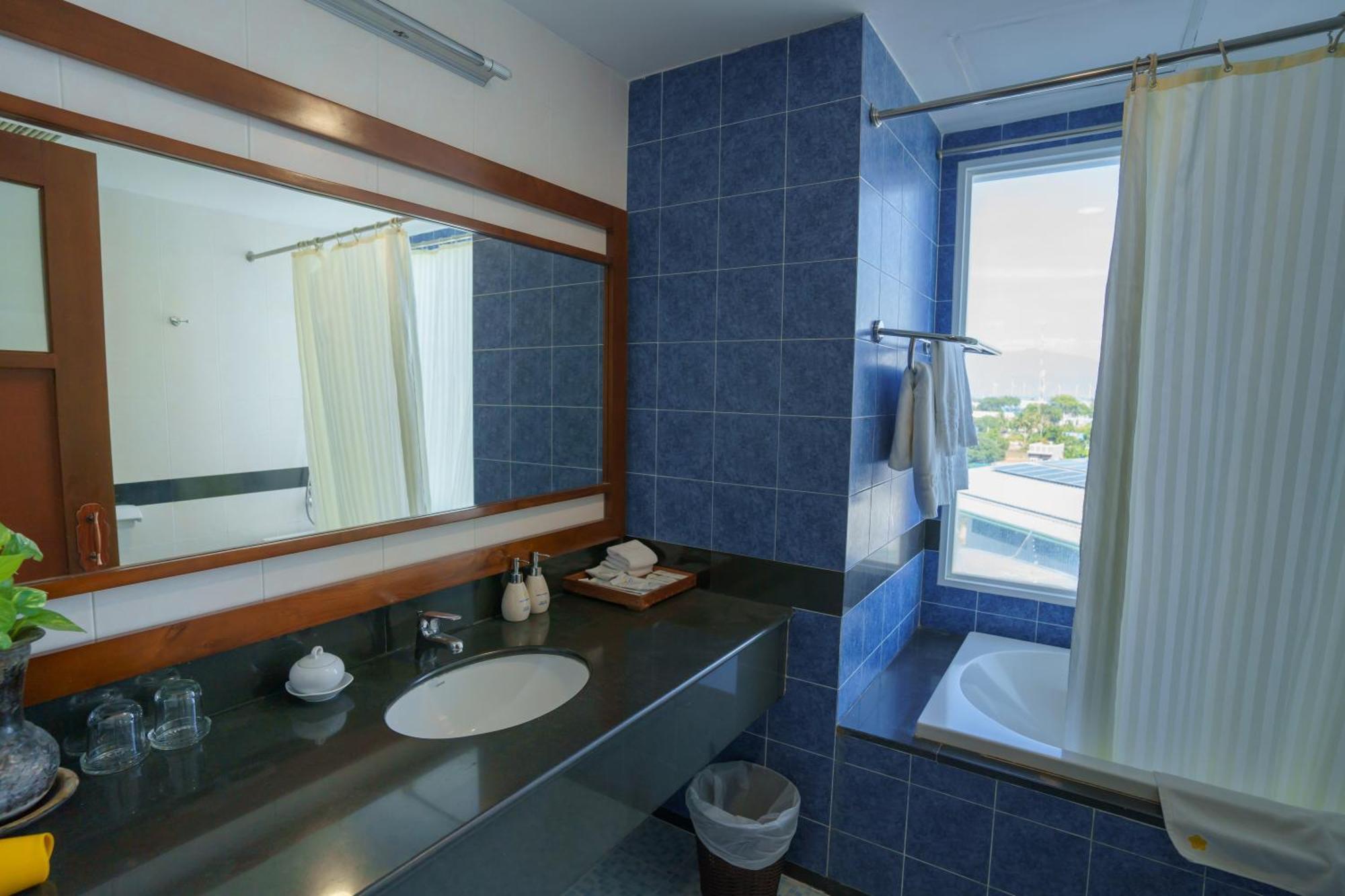 Saigon - Ninh Chu & Resort 4*