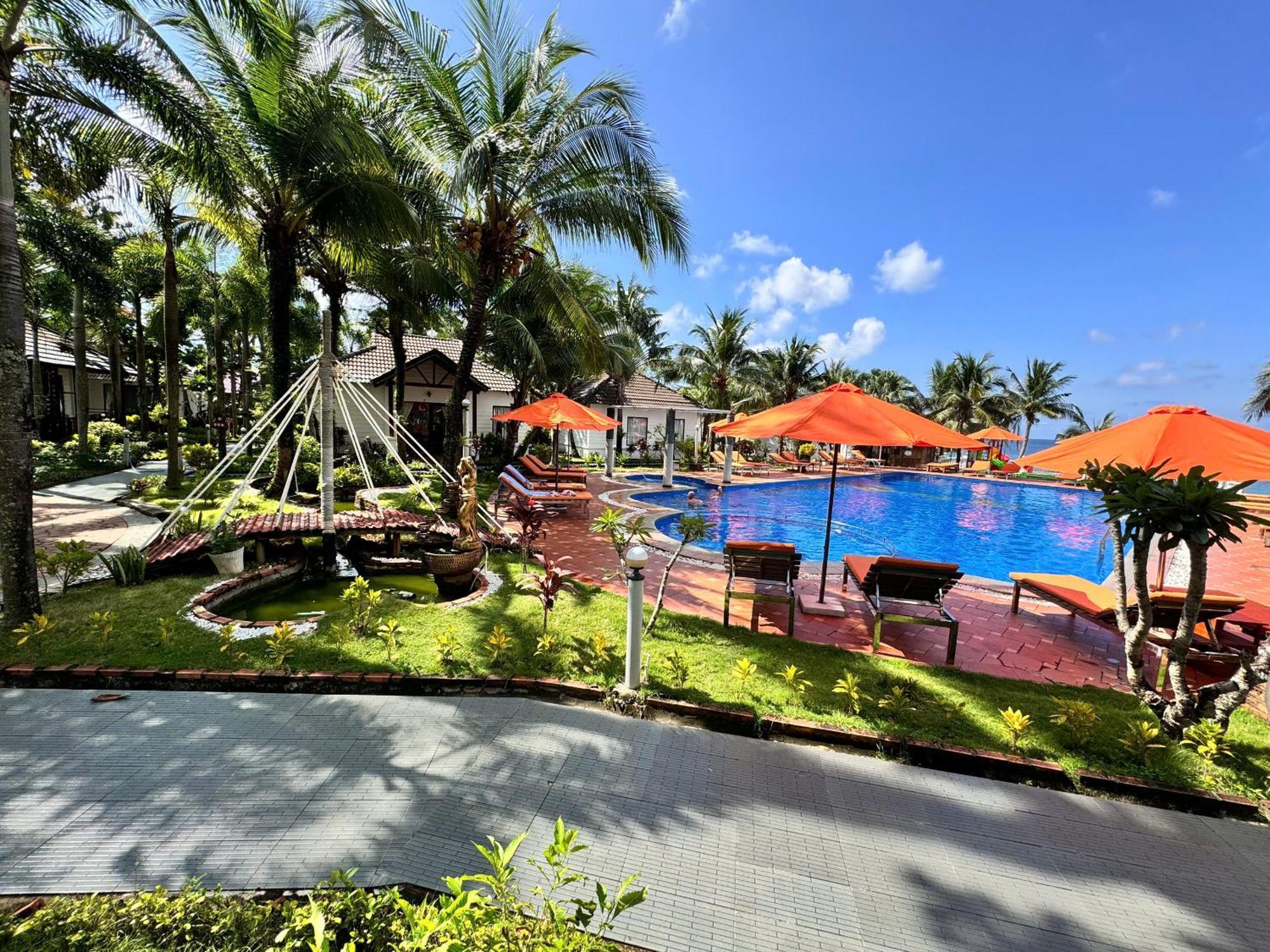 Resort Orange