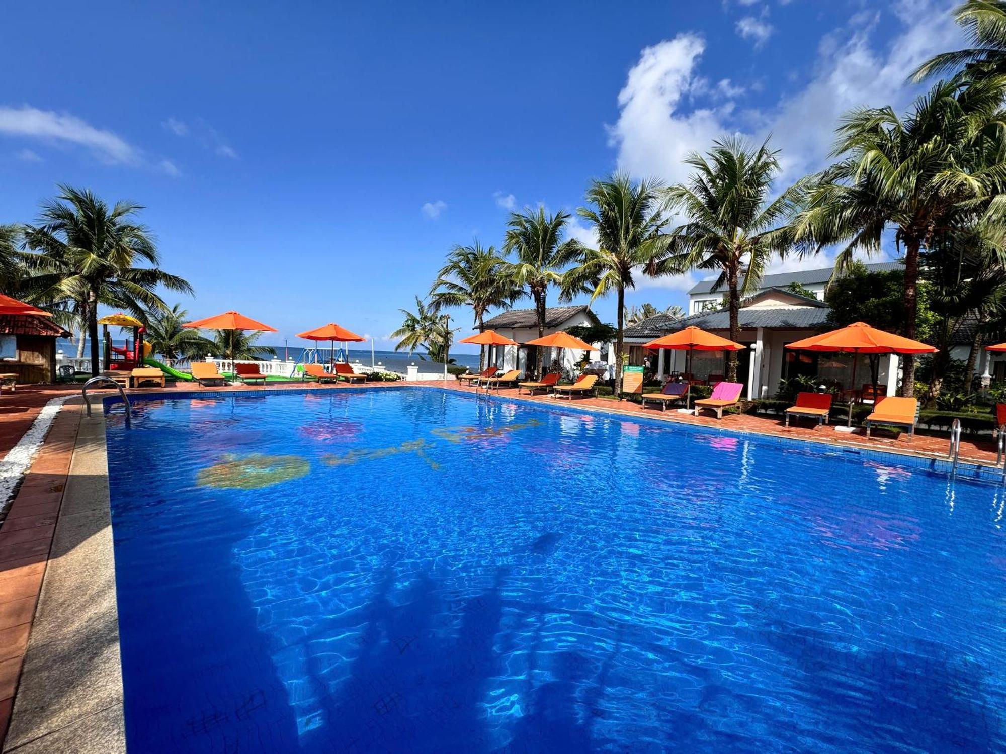 Resort Orange