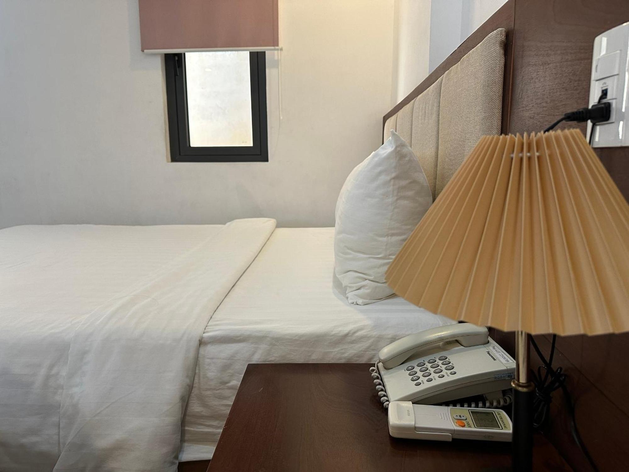 New Era & Hotel