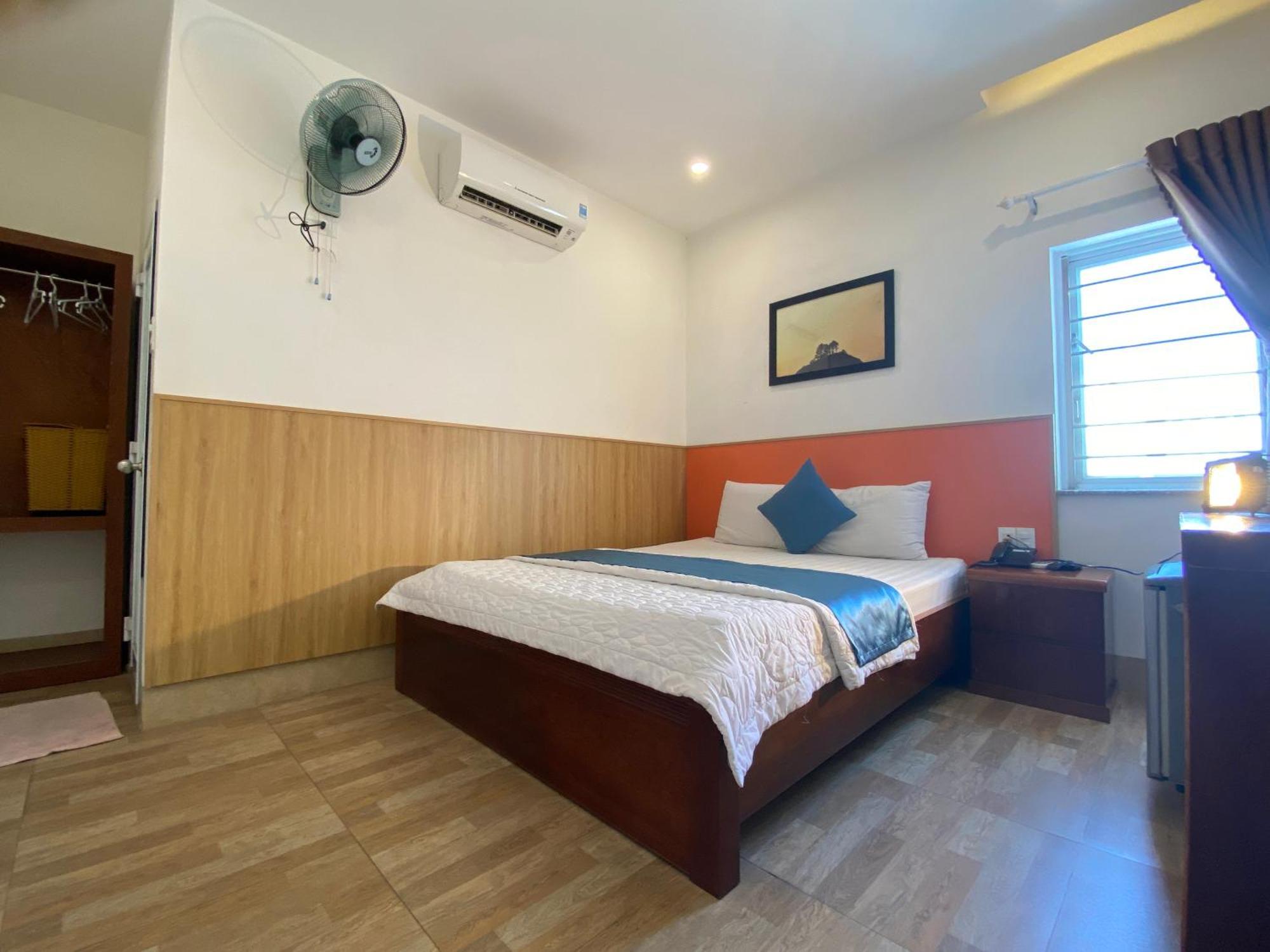 Hoang Hung Hotel