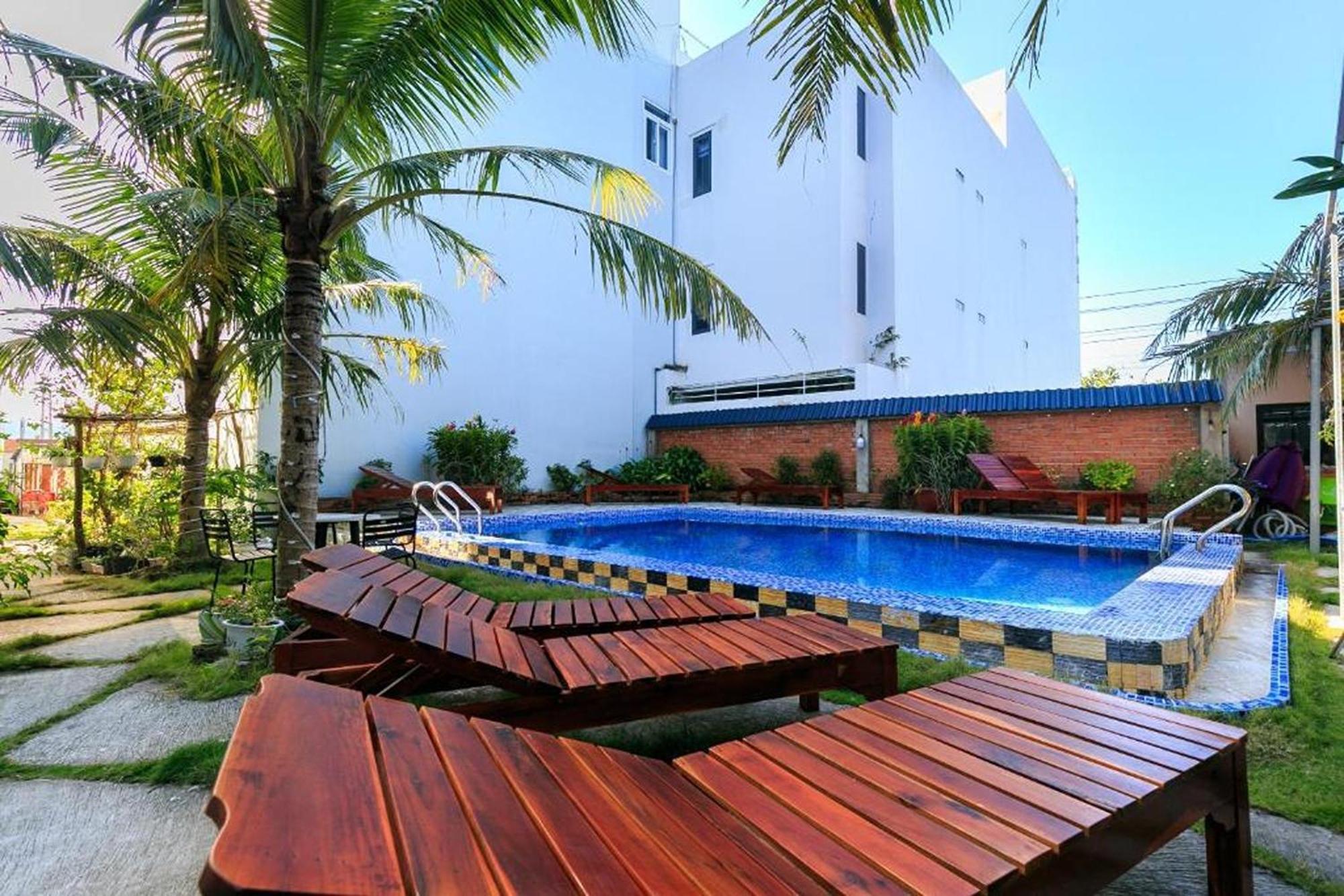 Ruby Hotel 3*