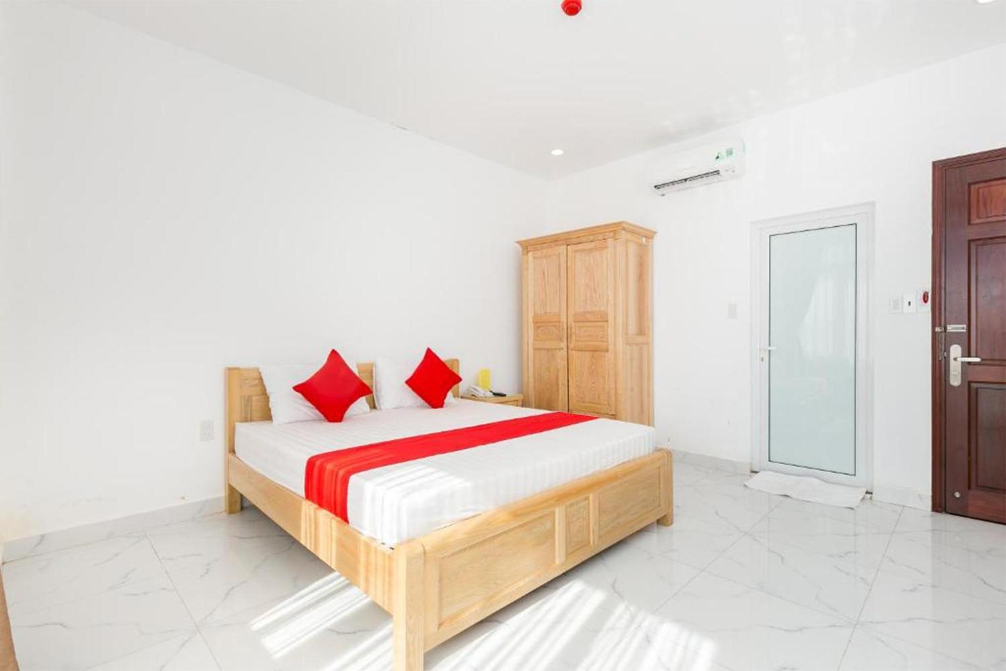 Ruby Hotel