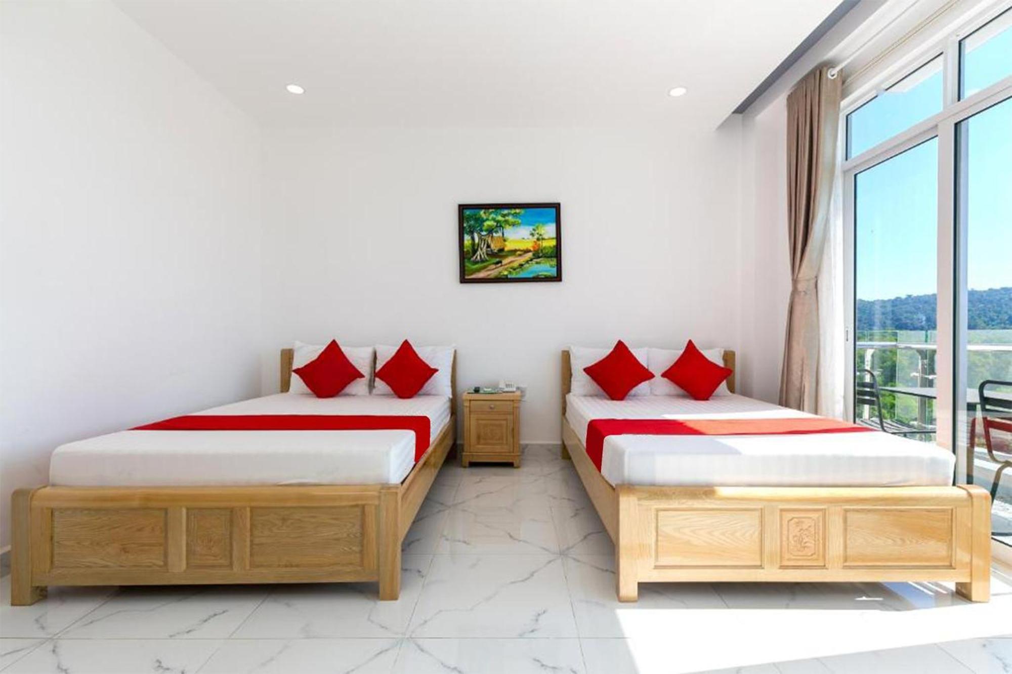 Ruby Hotel