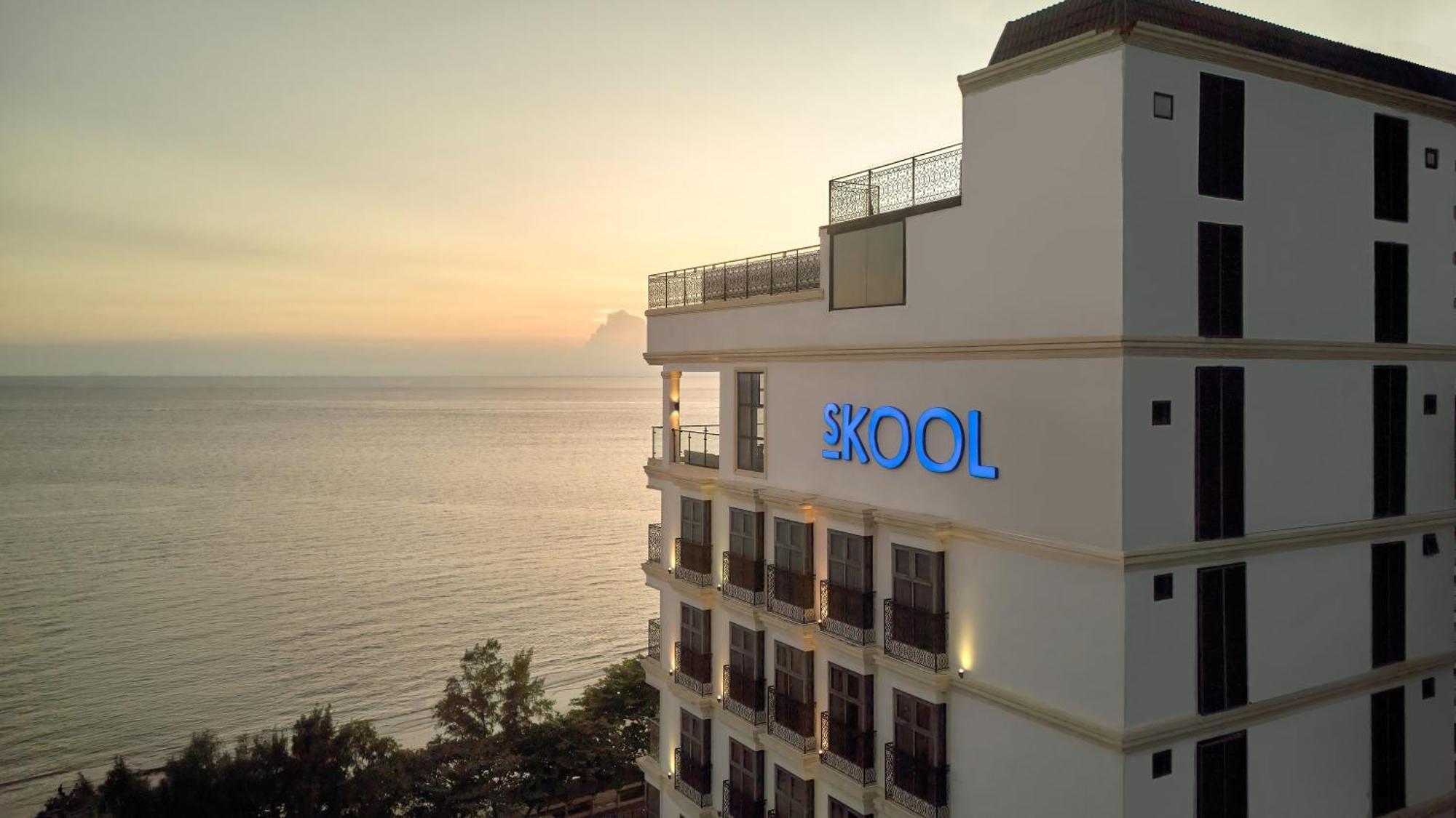 Hotel Skool 4*