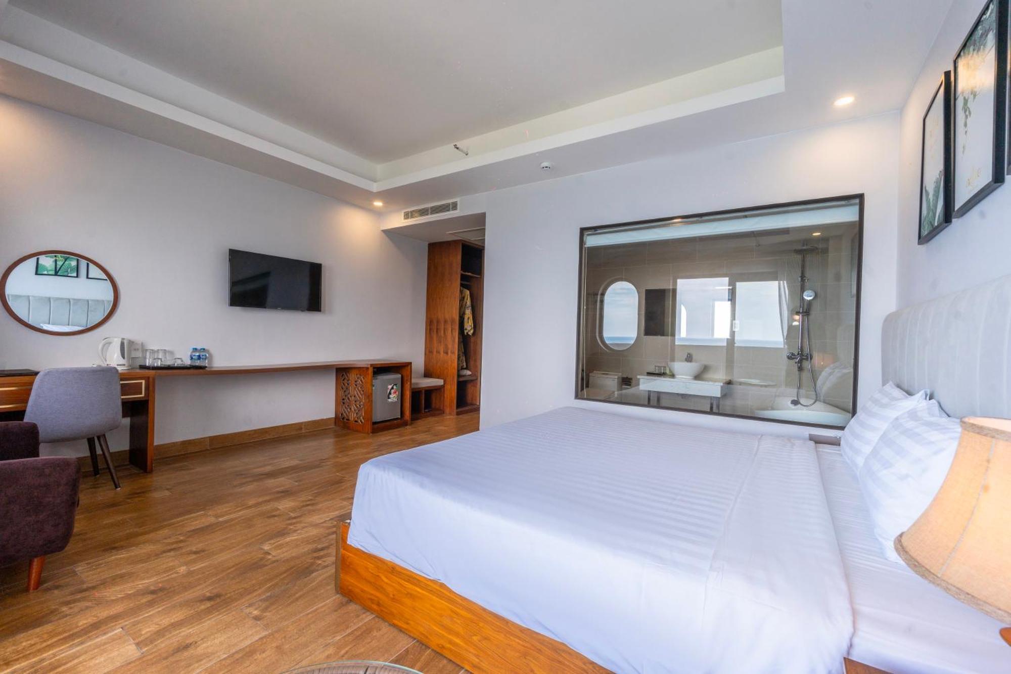 Maris Hotel