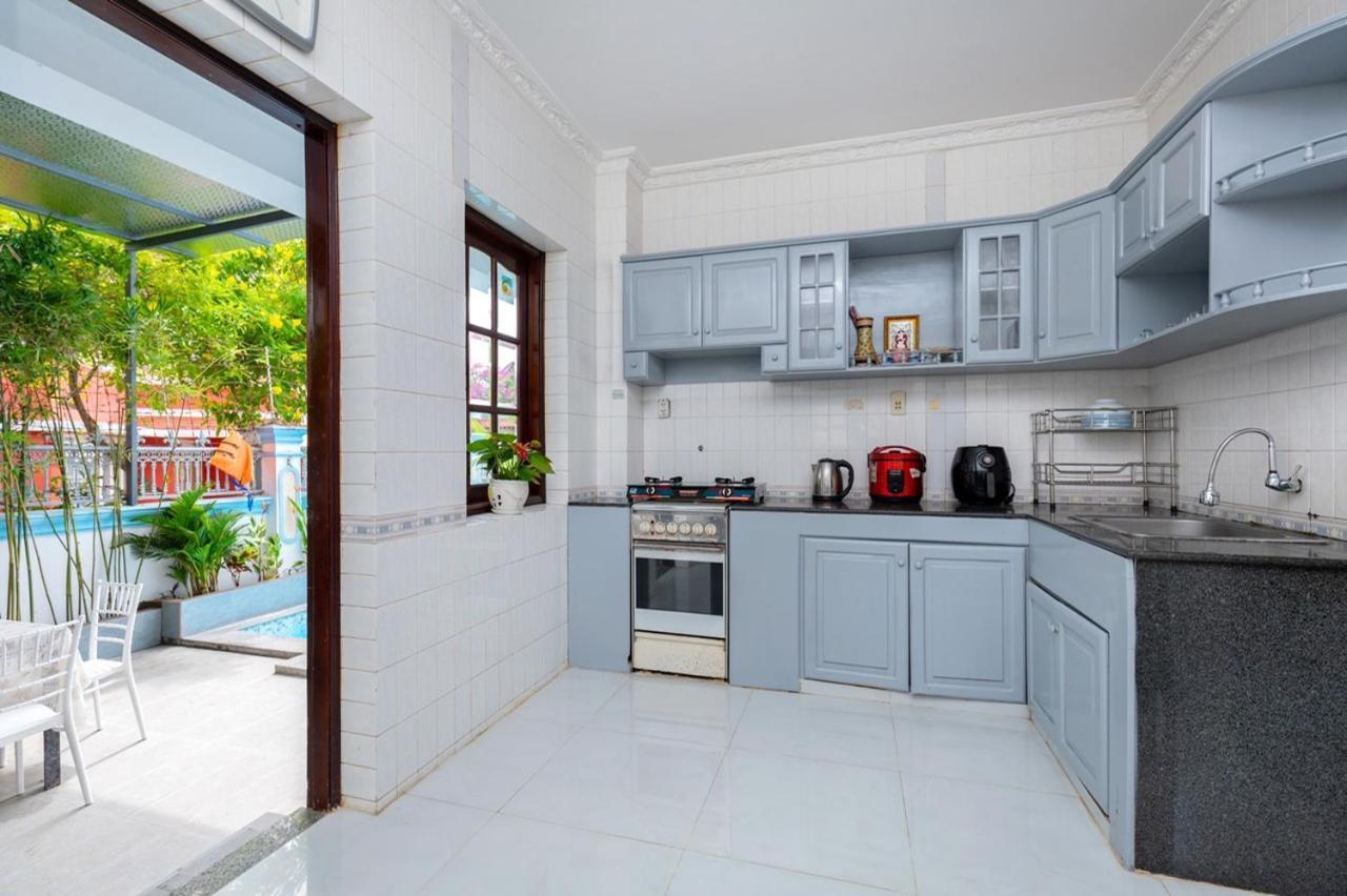 Ho Boi Hoang Duc Bai Sau Dep Hoa Giay Villa