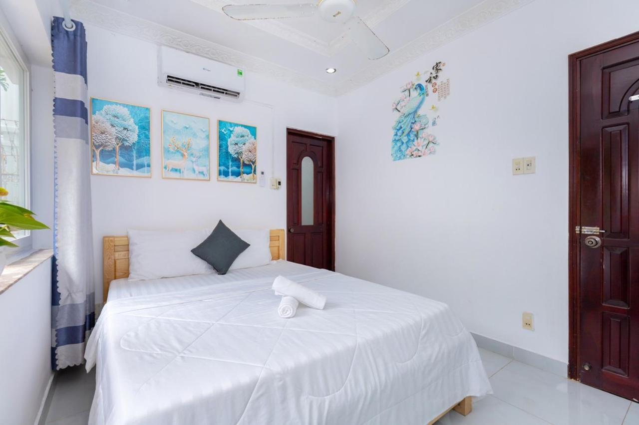 Ho Boi Hoang Duc Bai Sau Dep Hoa Giay Villa Vung Tau
