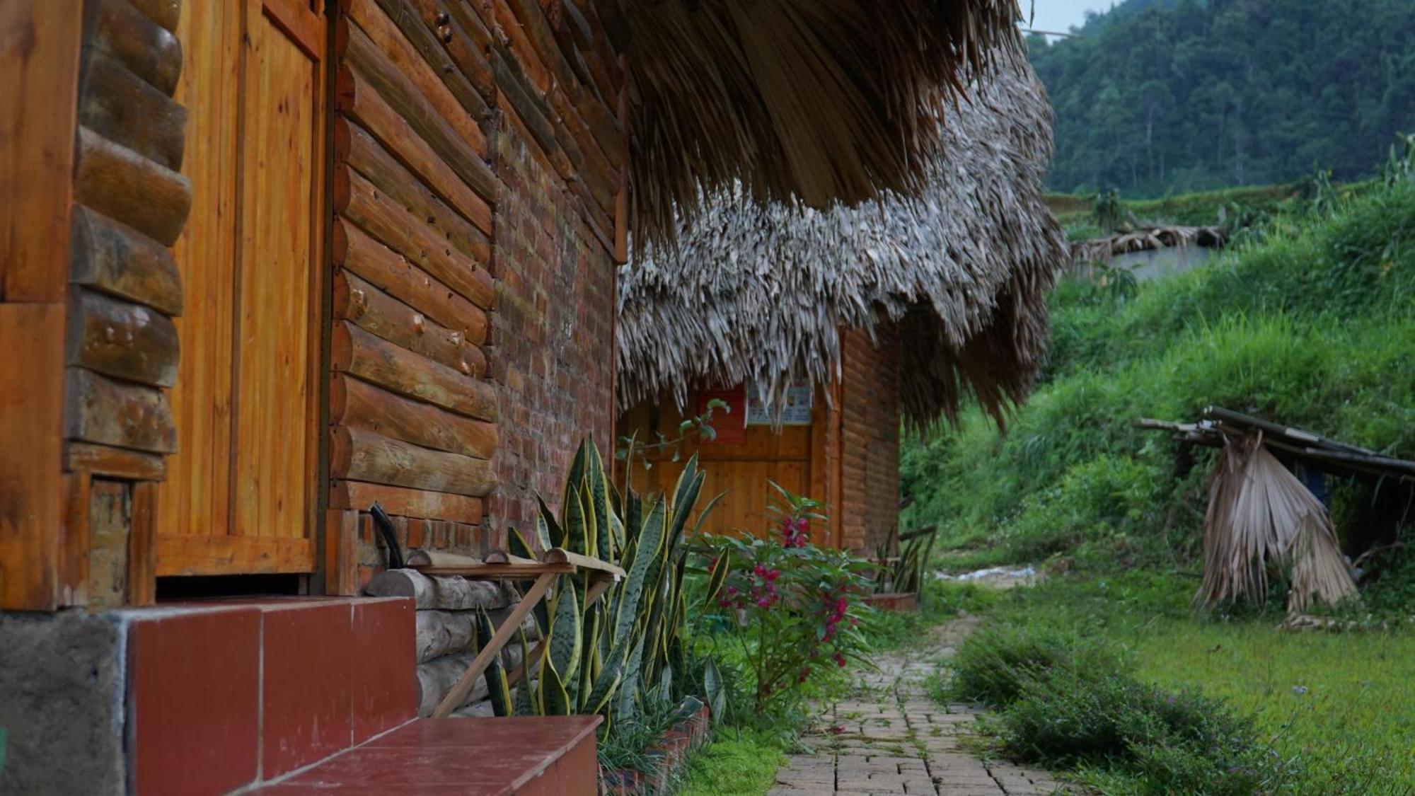 Hoang Su Phi - Mong Ngua *