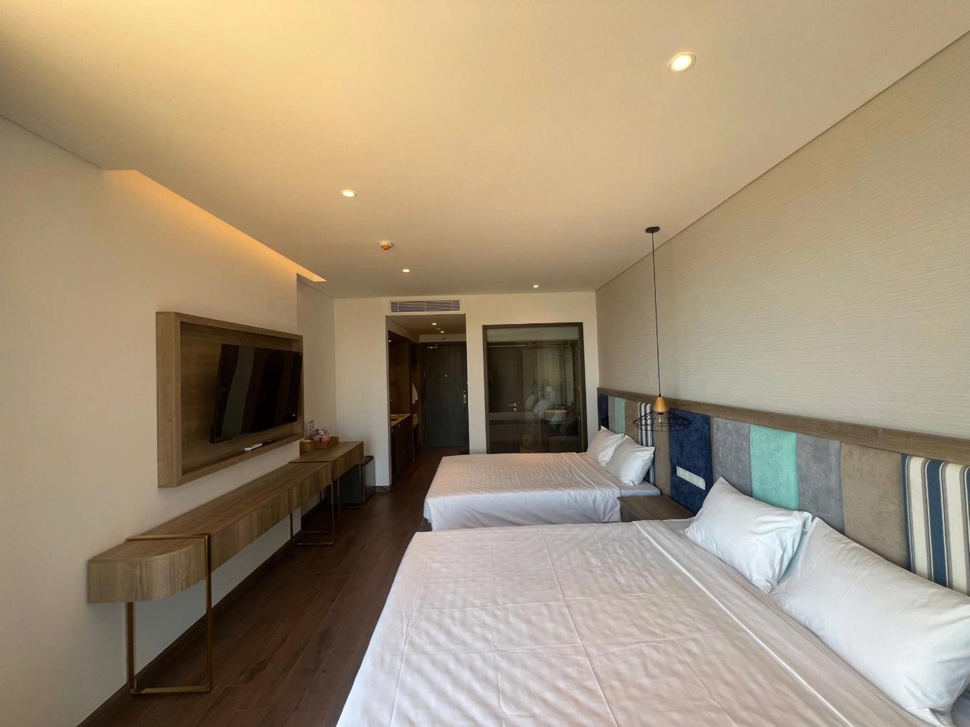Apec Mandala Cham Bay Condotel