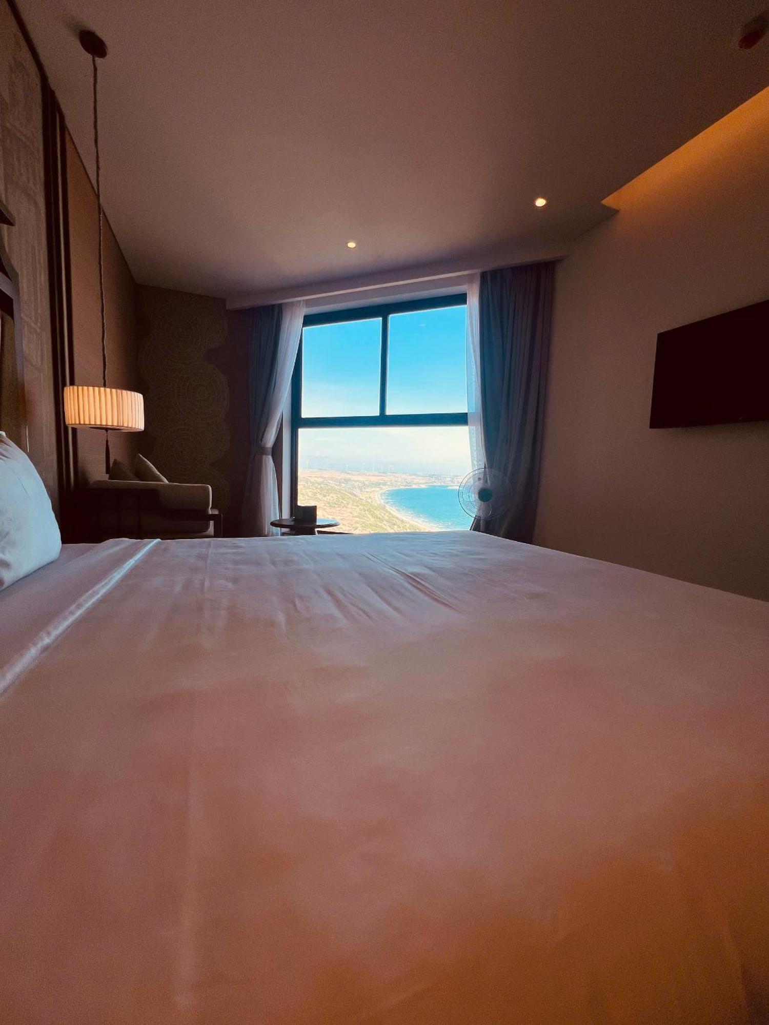 Aparthotel Apec Mandala Cham Bay Condotel *