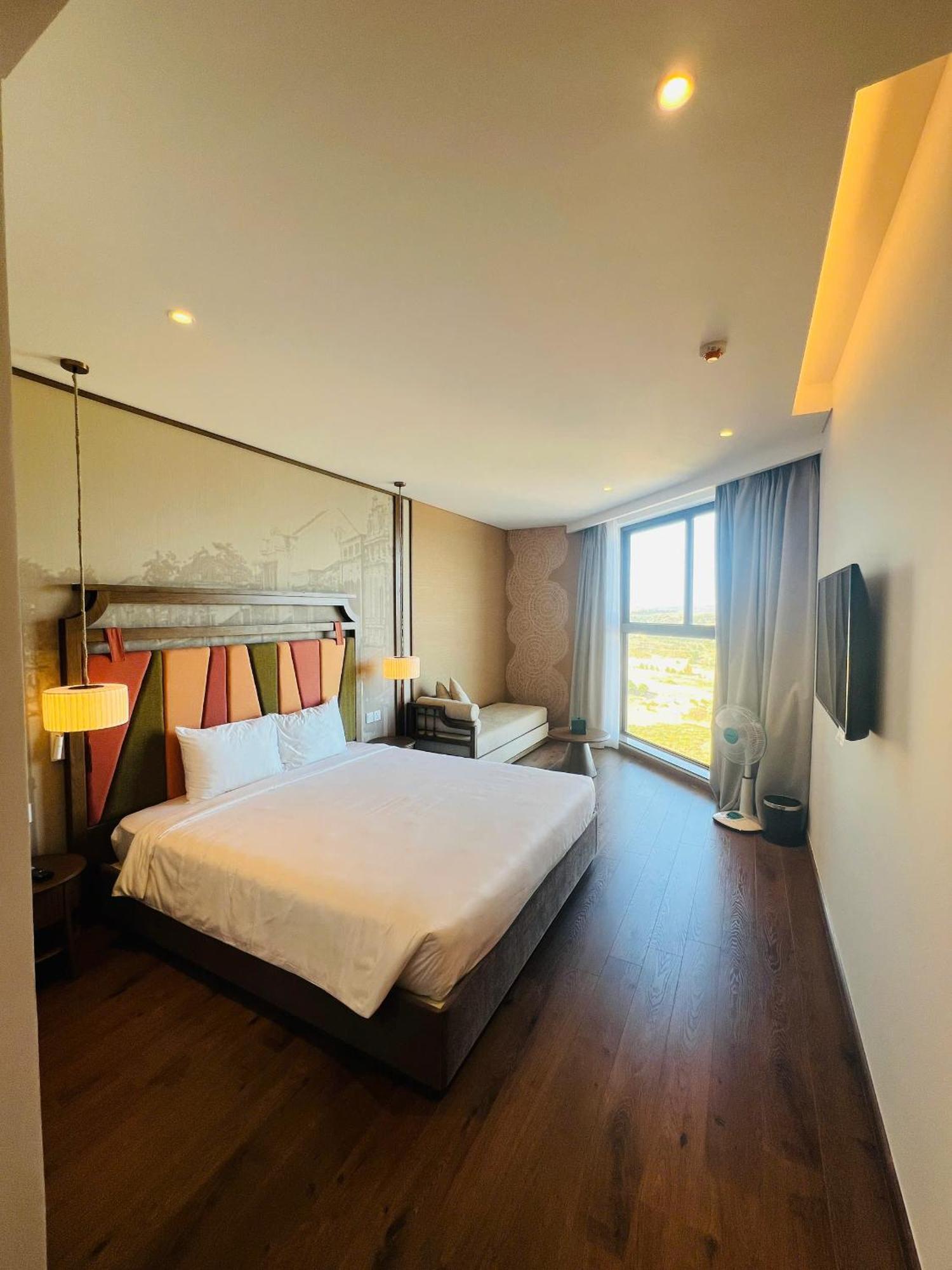 Mandala Cham Bay Apartment *