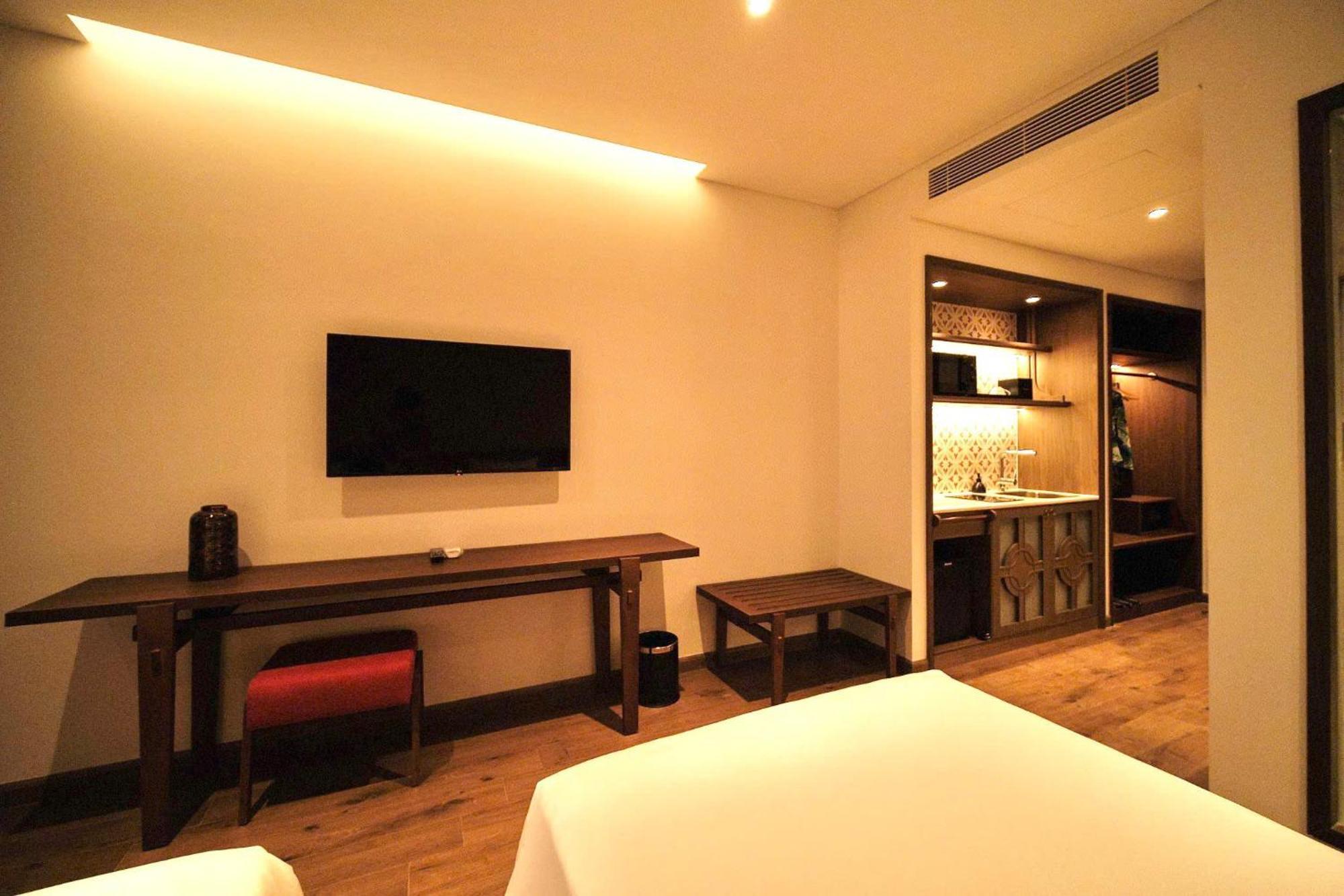 Mandala Cham Bay Apartment *