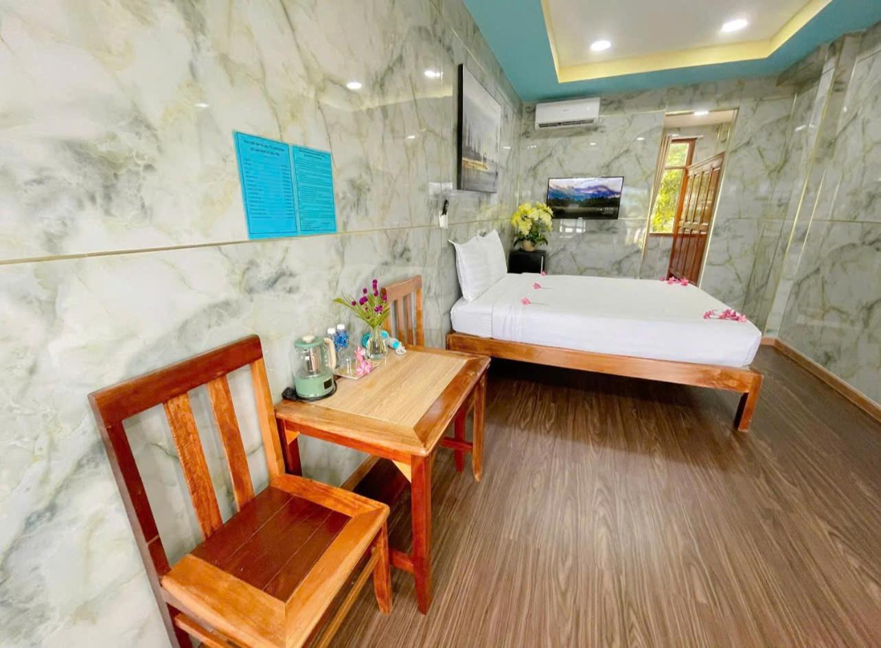 Hotel Khach San Nguyet Minh2 Binh Sum