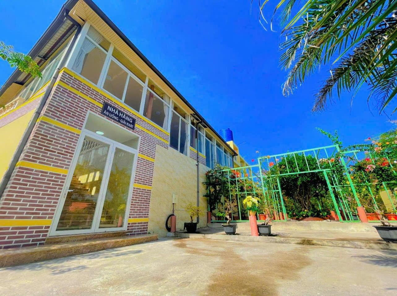 Hotel Khach San Nguyet Minh2 3*