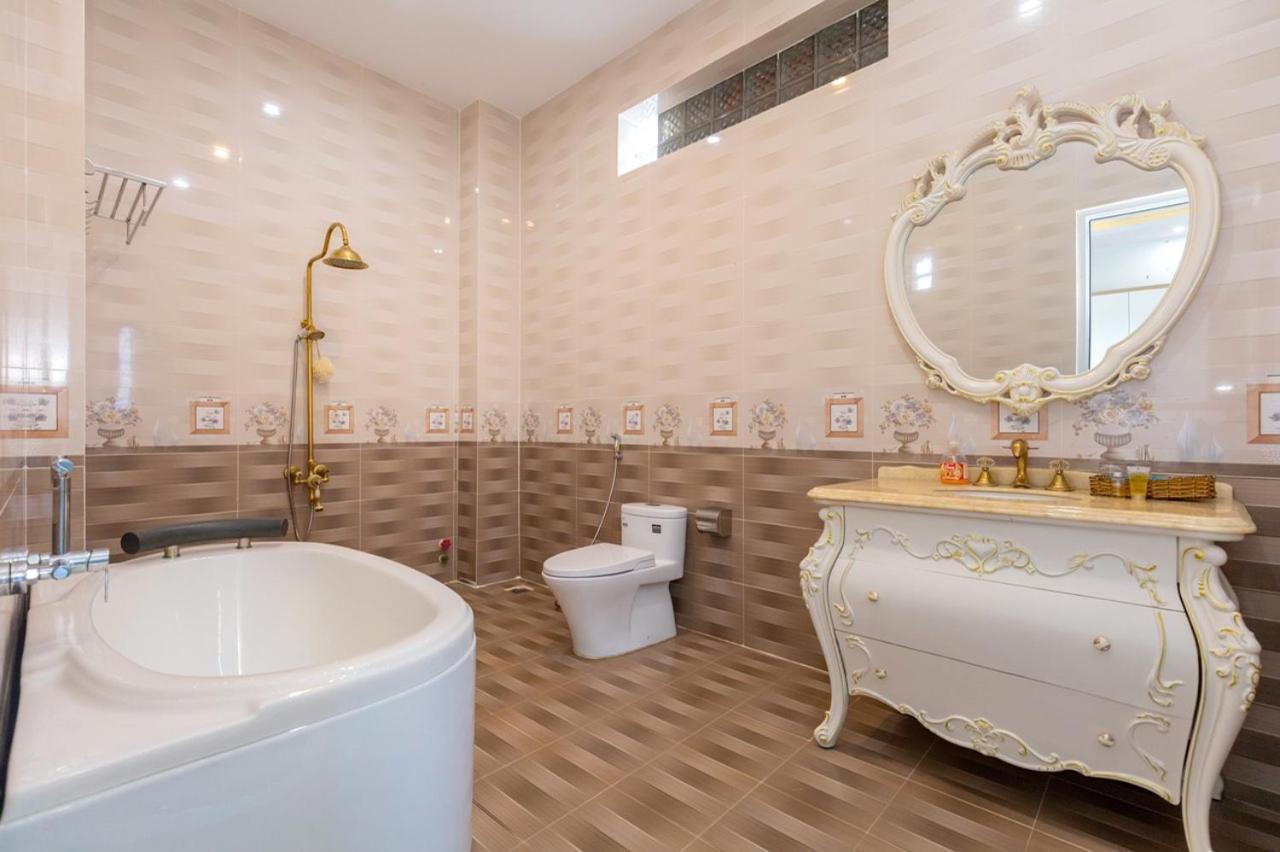 Biet Thu Hoang Duc Nghi Duong Check In Hoa Giay Bai Sau Villa *