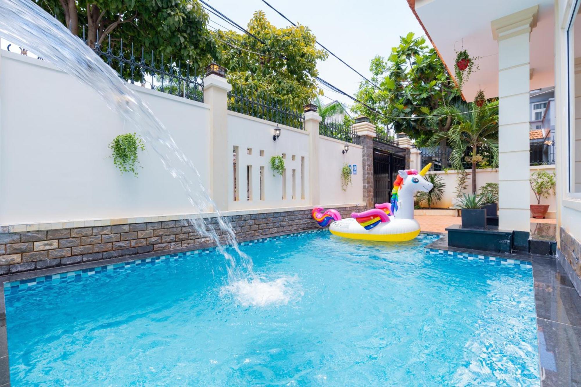 Biet Thu Hoang Duc Co Ho Boi Villa