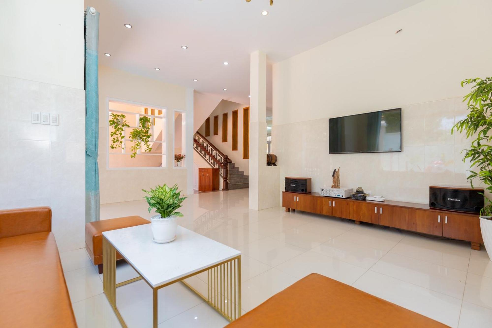 Biet Thu Hoang Duc Co Ho Boi Villa *