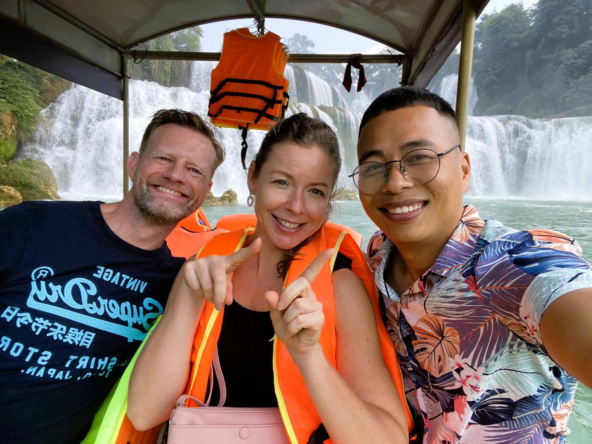 Pia - Tours & Motobike * Cao Bang