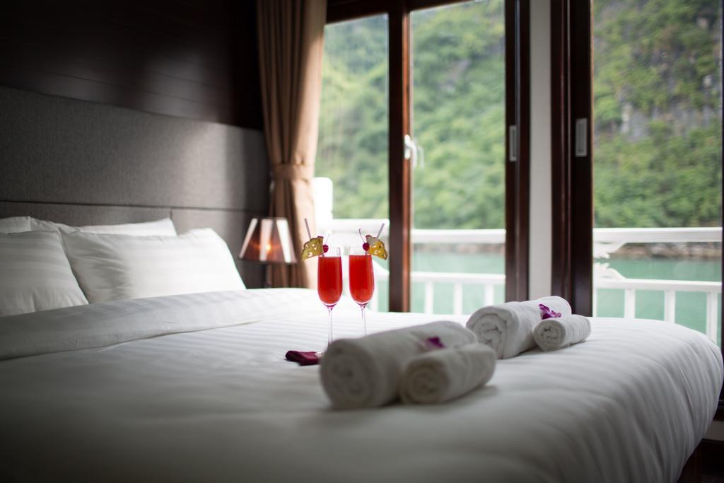 Halong Aclass Stellar Cruise  4*